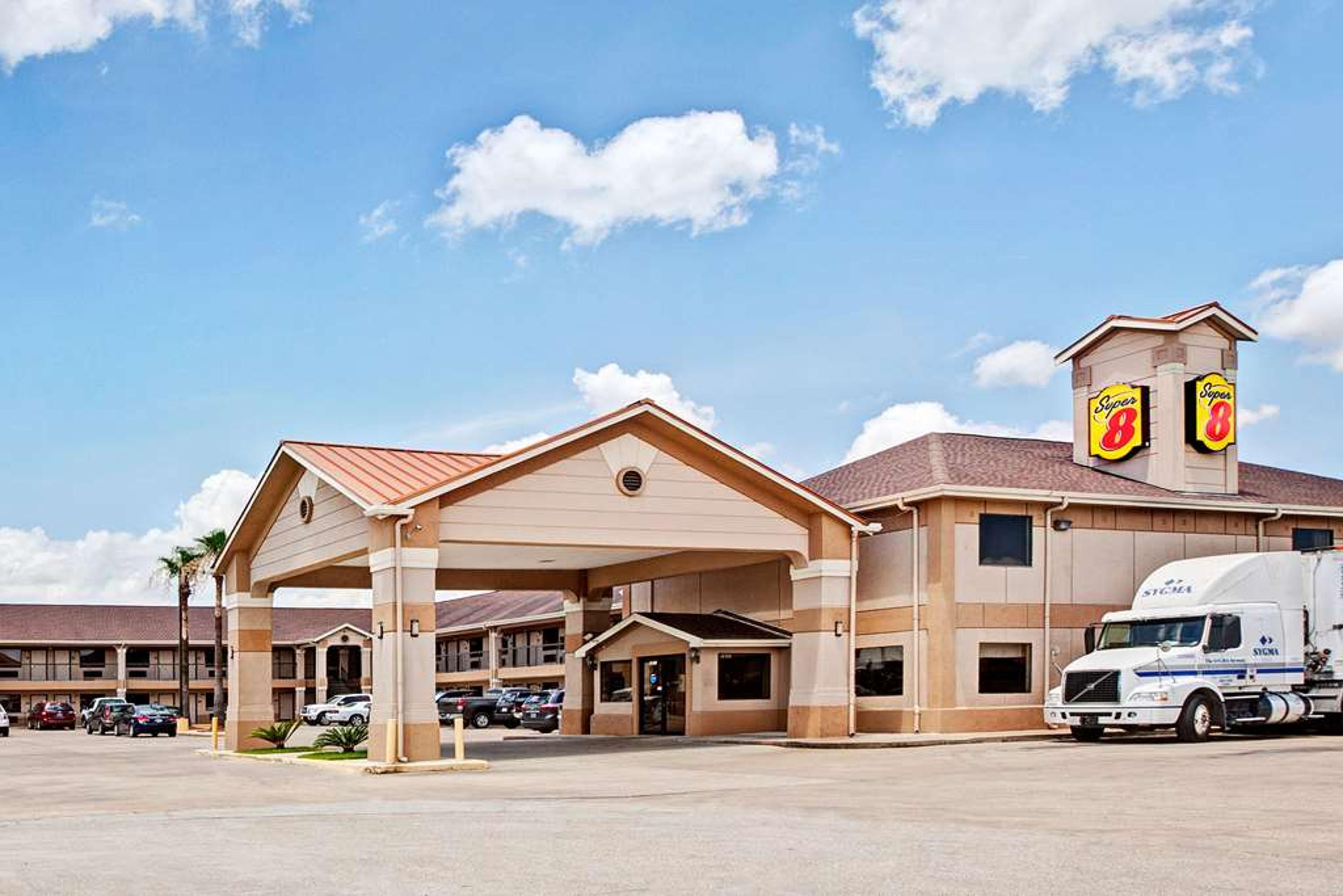 Hotel Blue Baytown