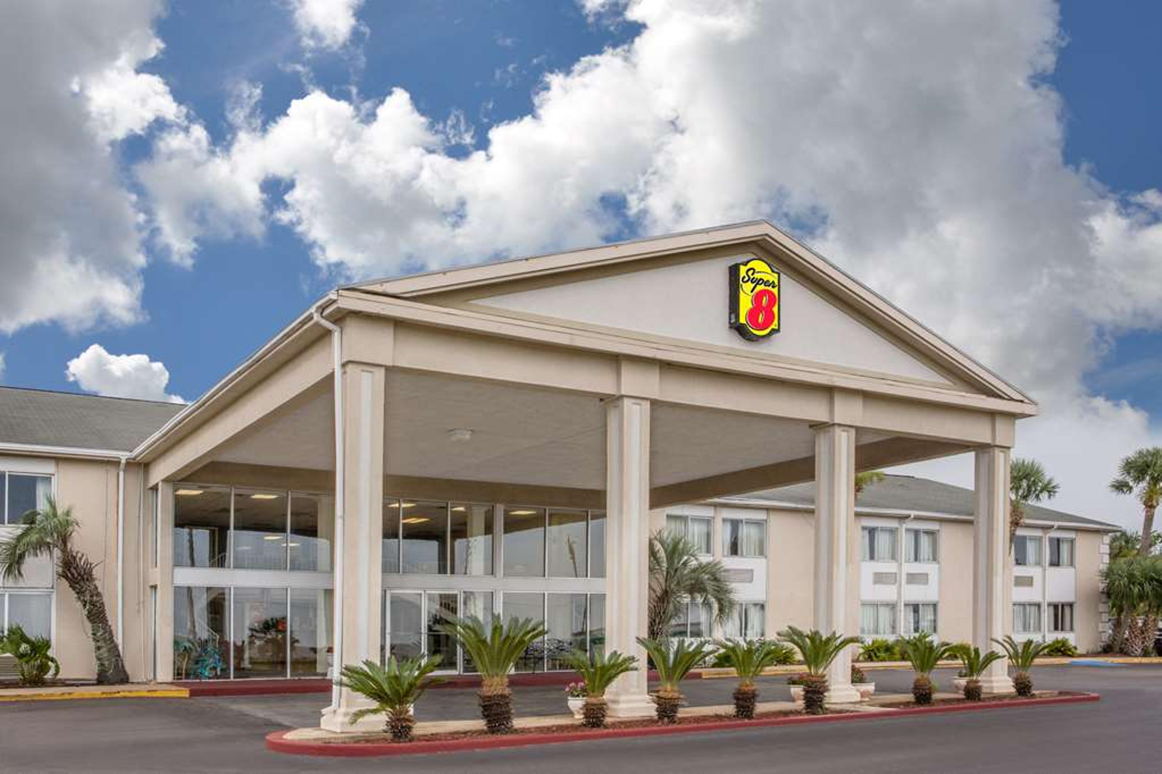SUPER 8 BY WYNDHAM BILOXI