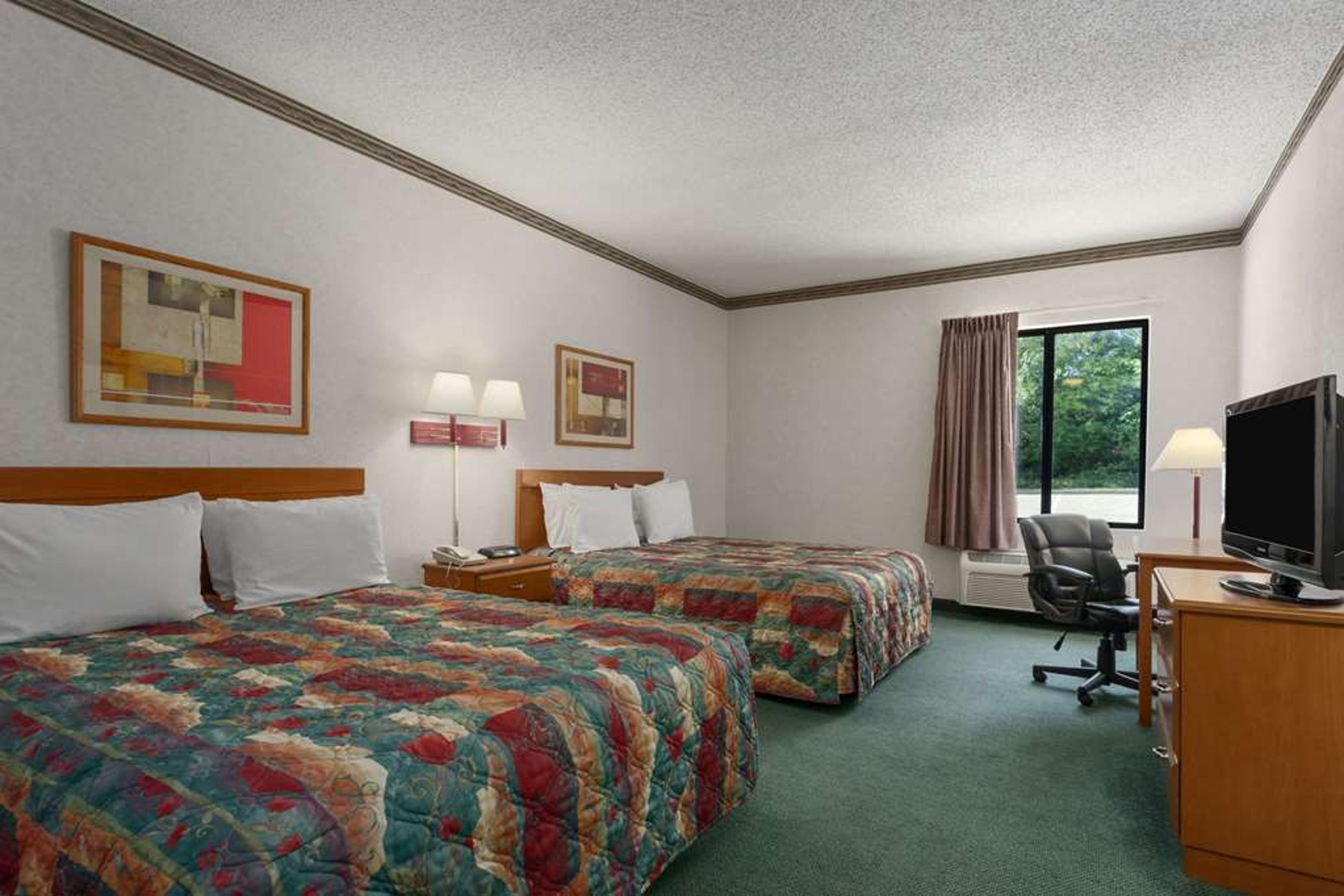 DAYS INN BY WYNDHAM, JEFFERSON CITY