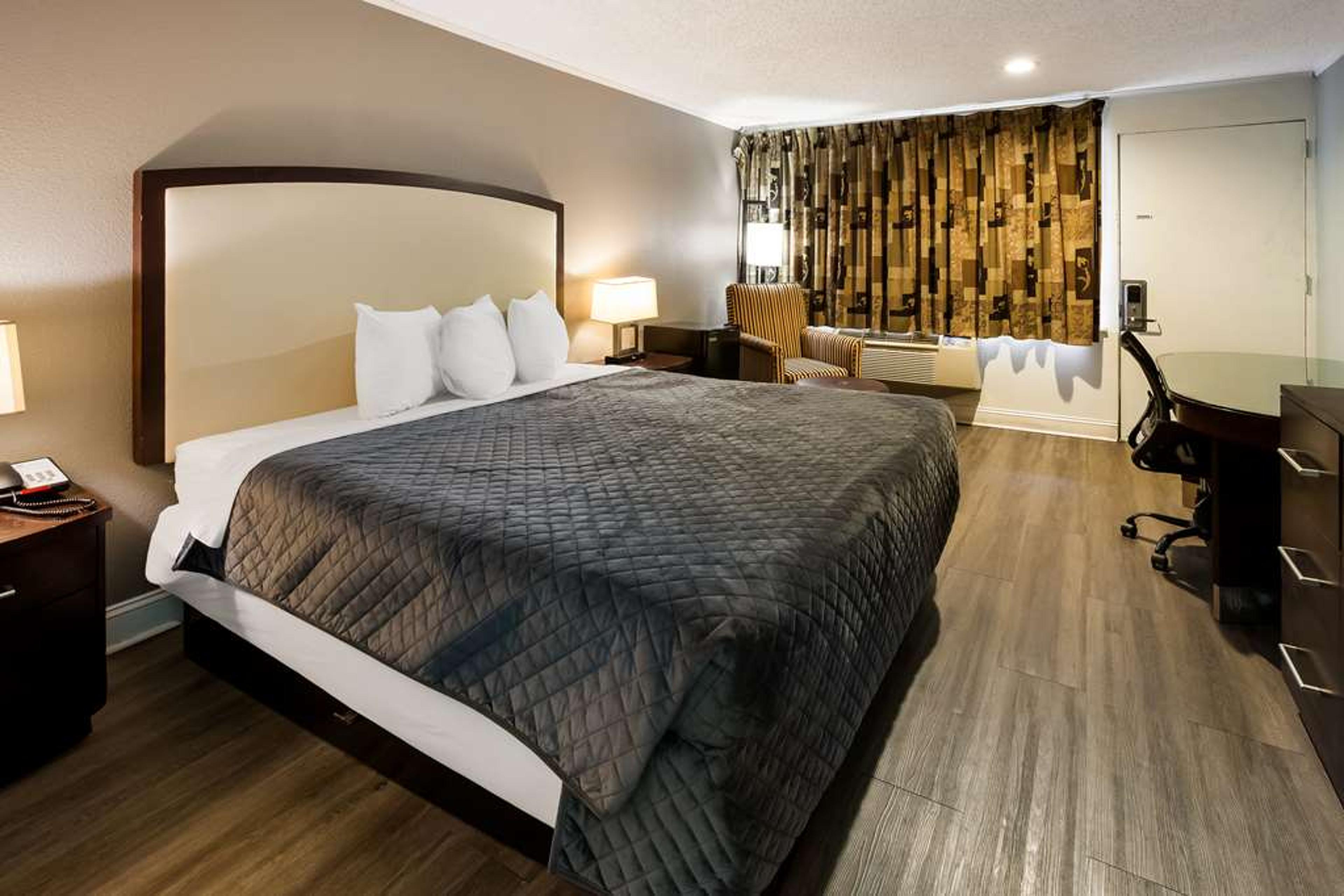 Knights Inn Fayetteville/Fort Bragg