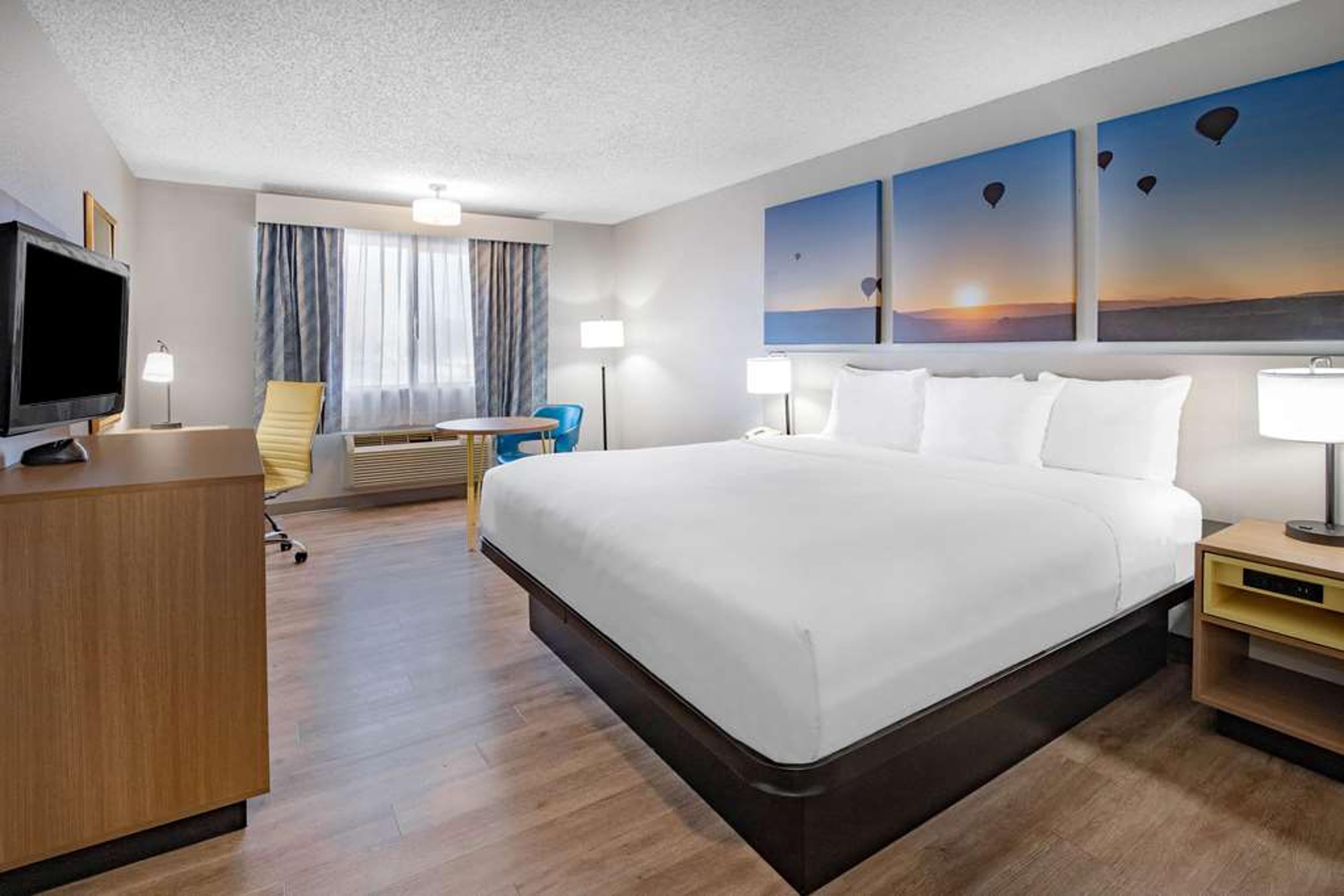 DAYS INN BY WYNDHAM, BERNALILLO