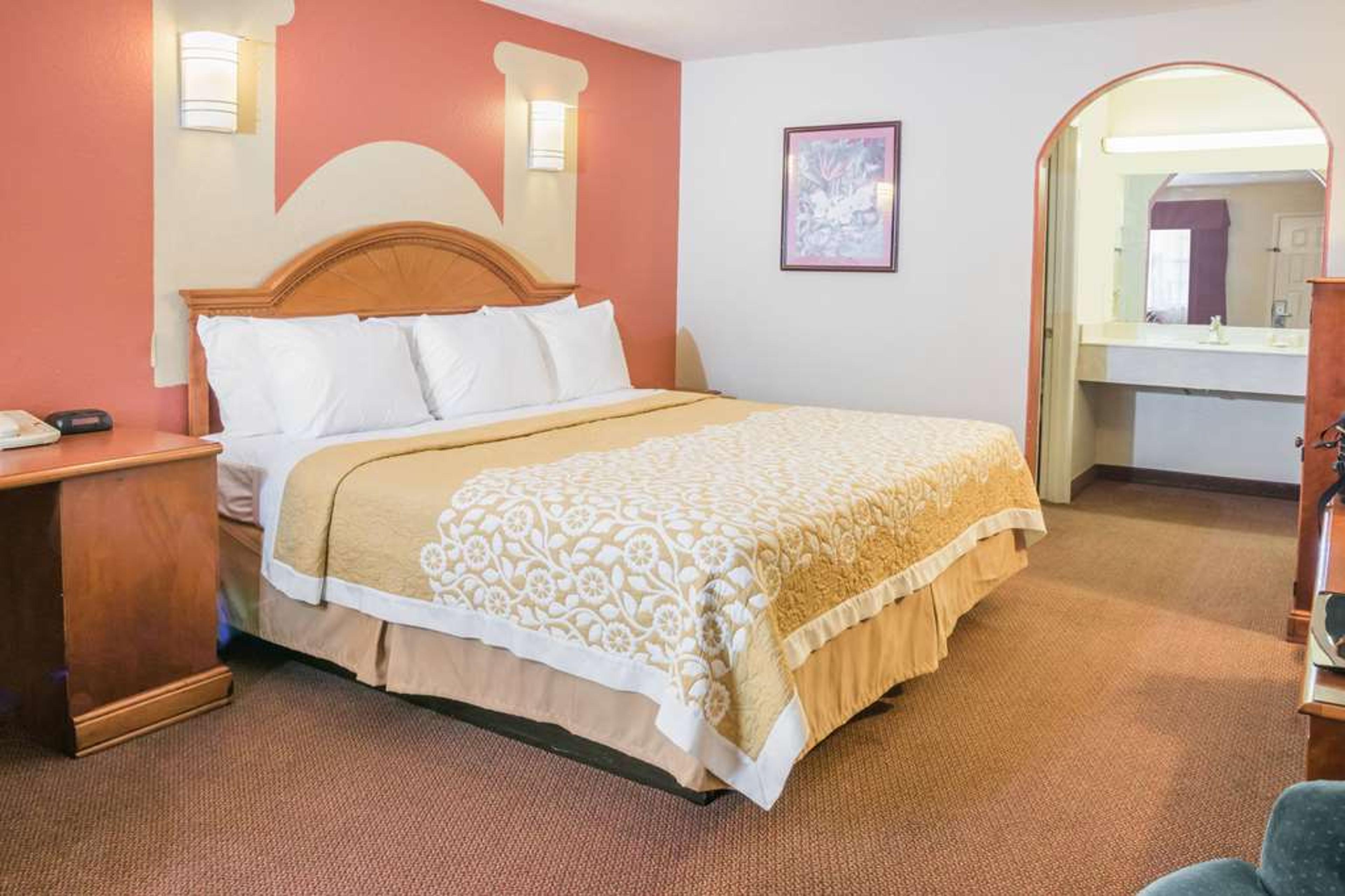 DAYS INN BASTROP