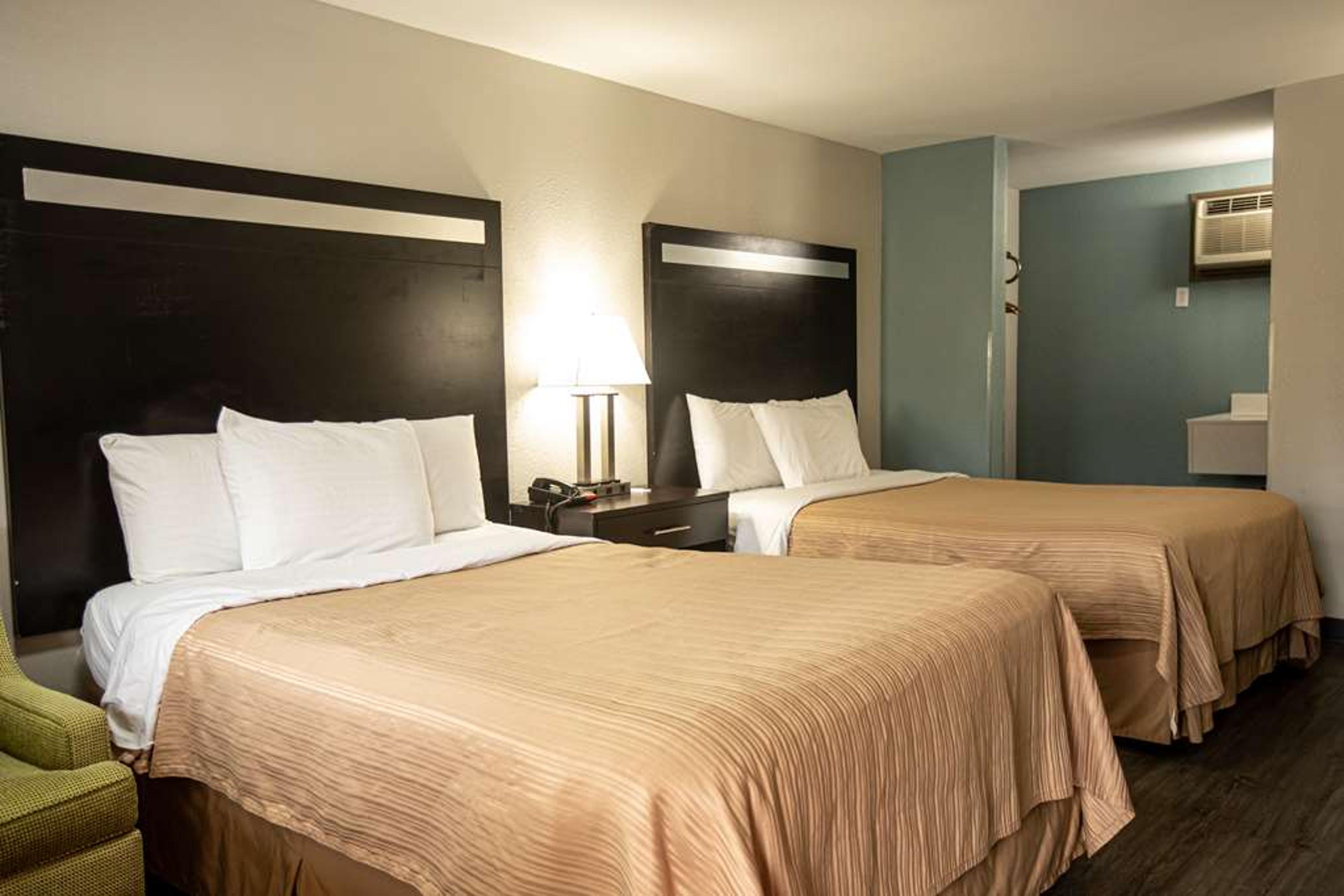 KNIGHTS INN MOUNT AIRY