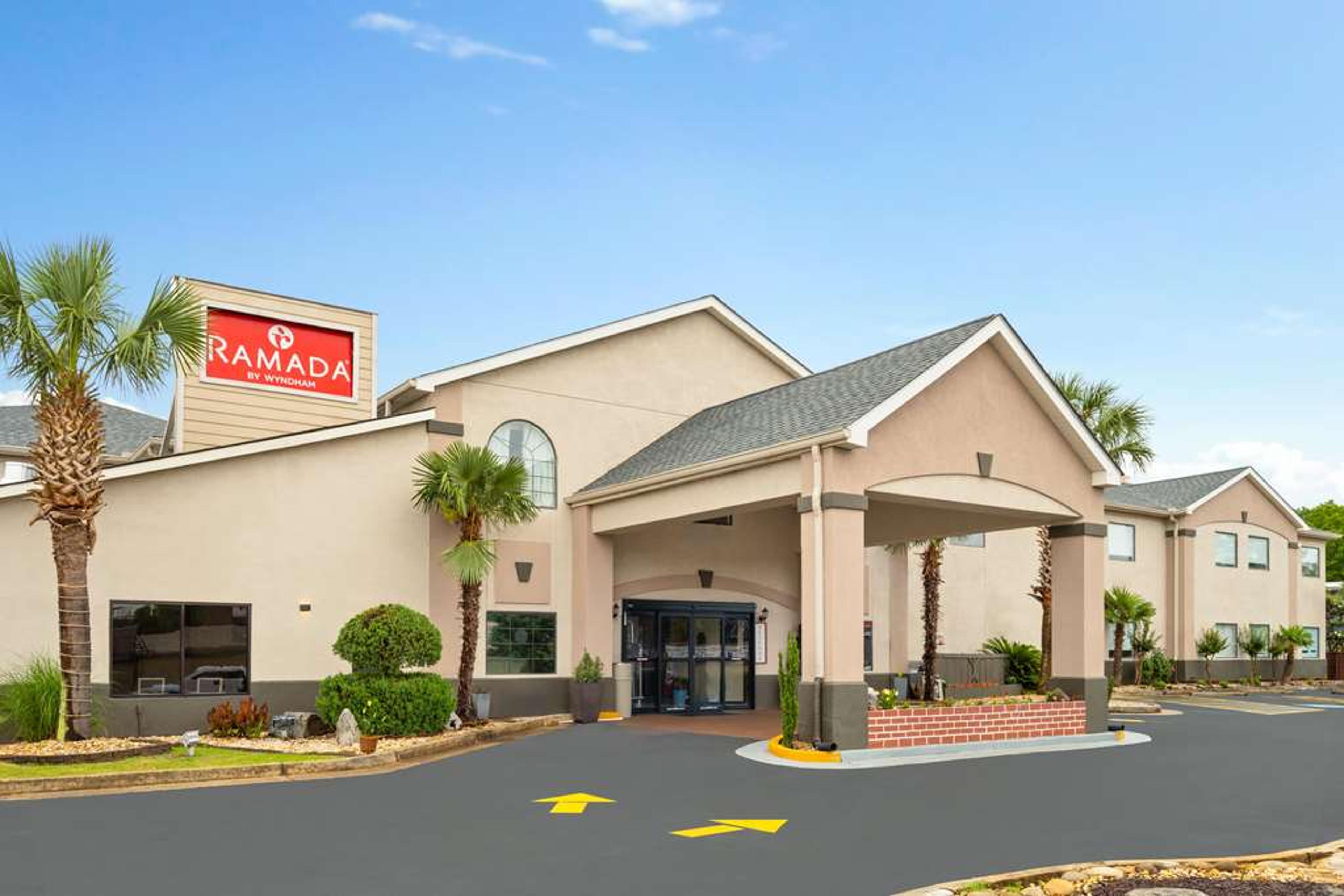 RAMADA BY WYNDHAM LOCUST GROVE