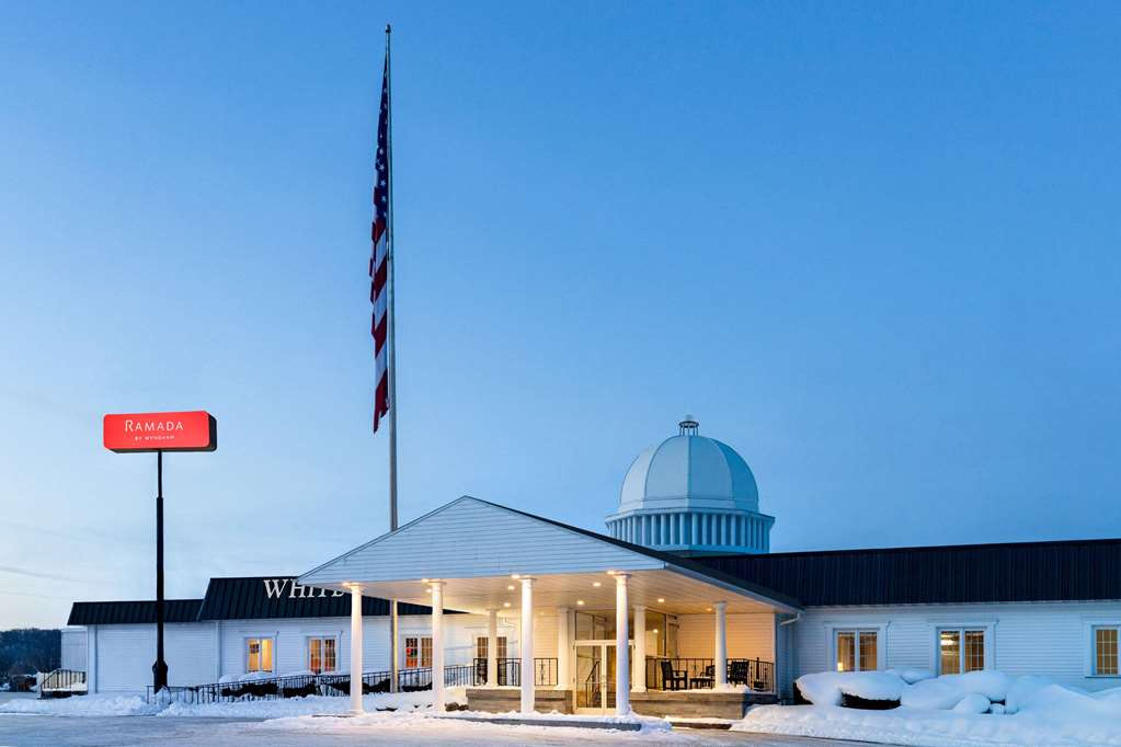 RAMADA BY WYNDHAM RICHLAND CENTER
