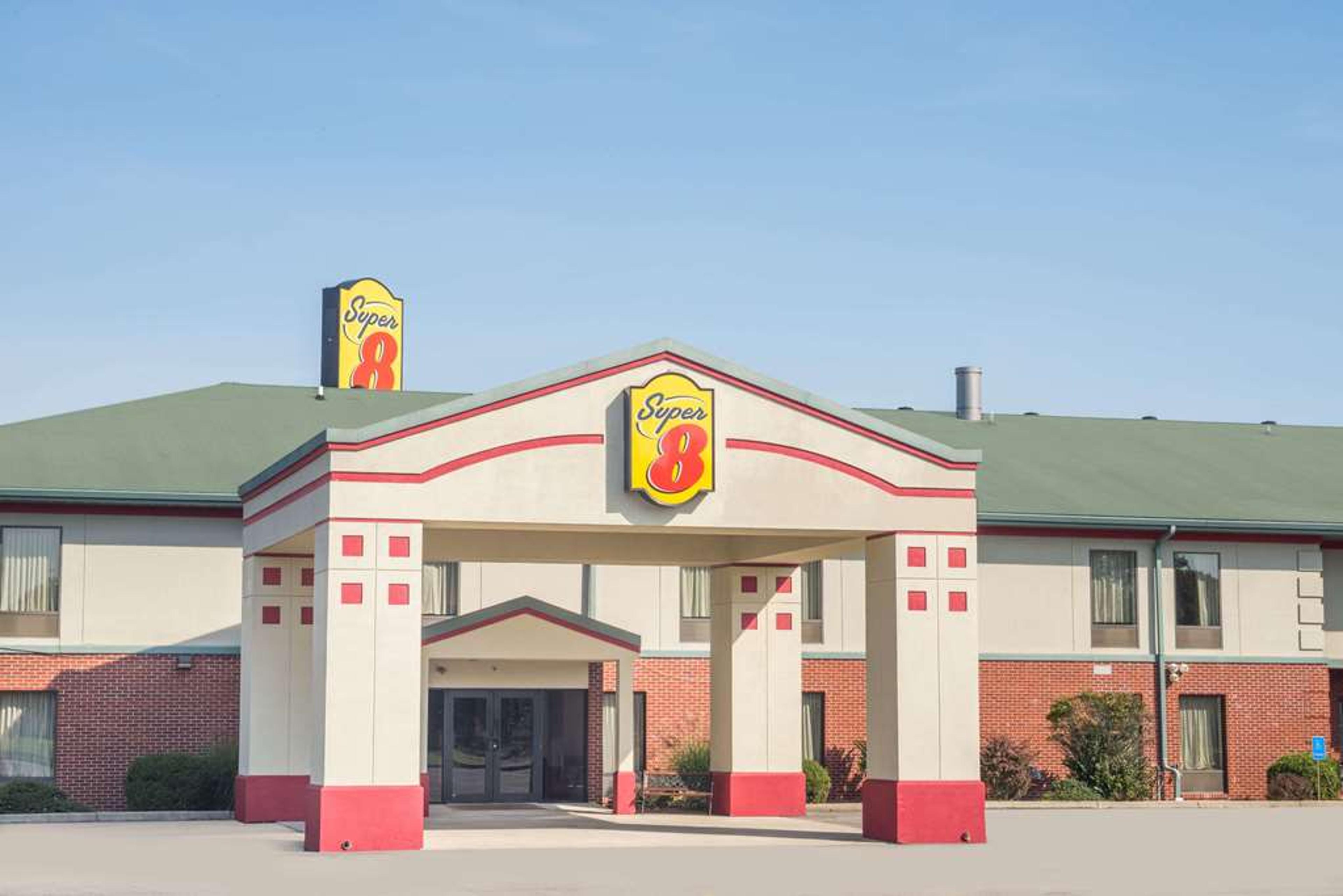 SUPER 8 BY WYNDHAM GRAYSON