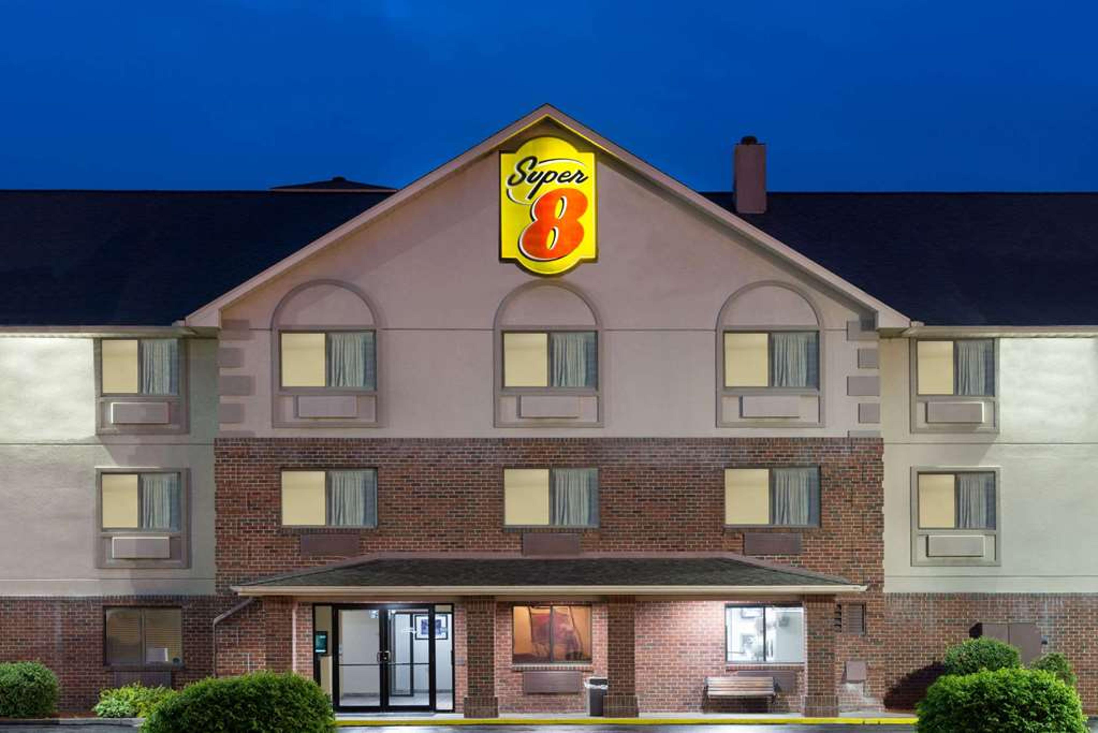 SUPER 8 BY WYNDHAM MORGANTOWN