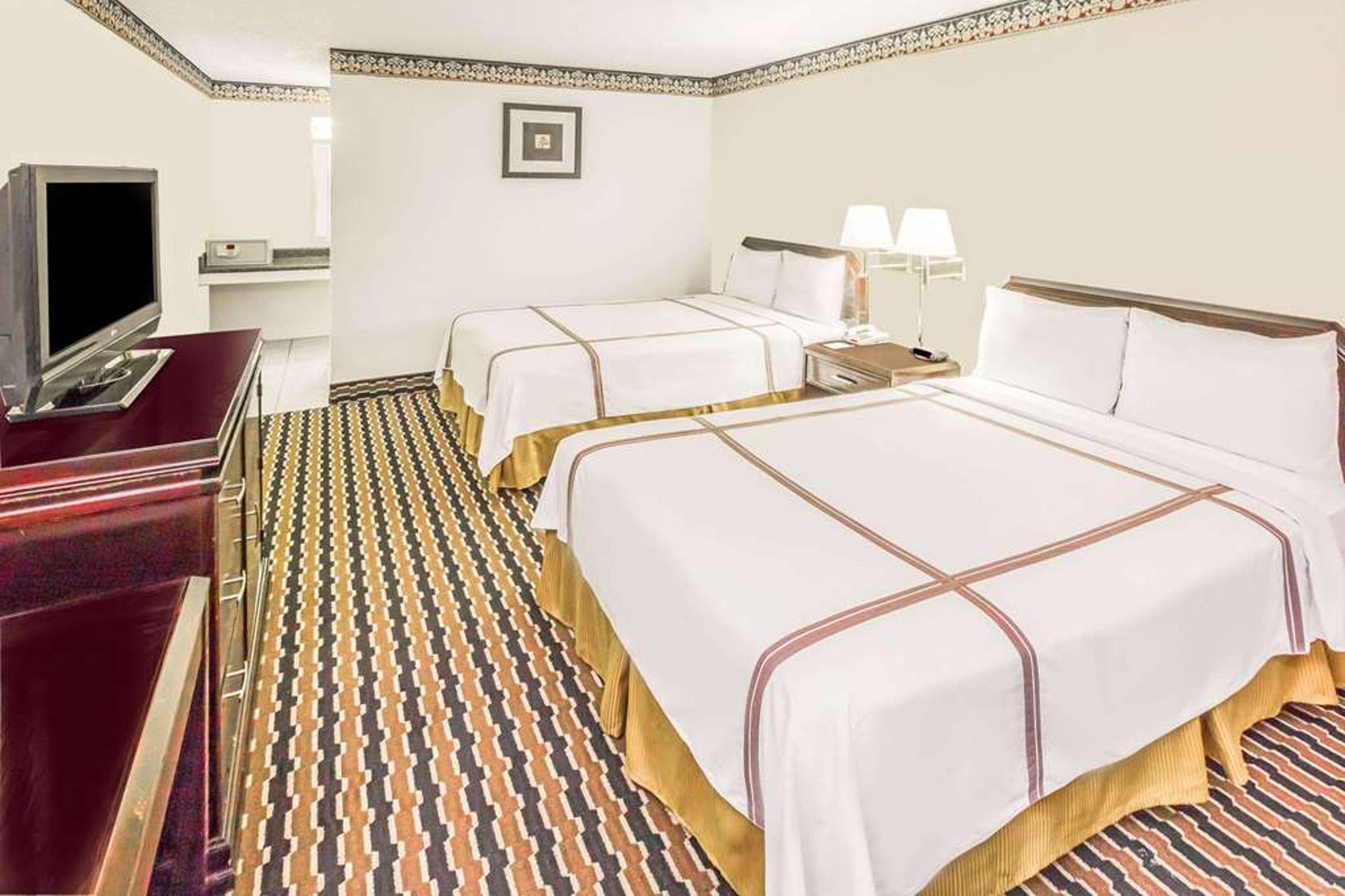 TRAVELODGE BY WYNDHAM, SHREVEPORT L