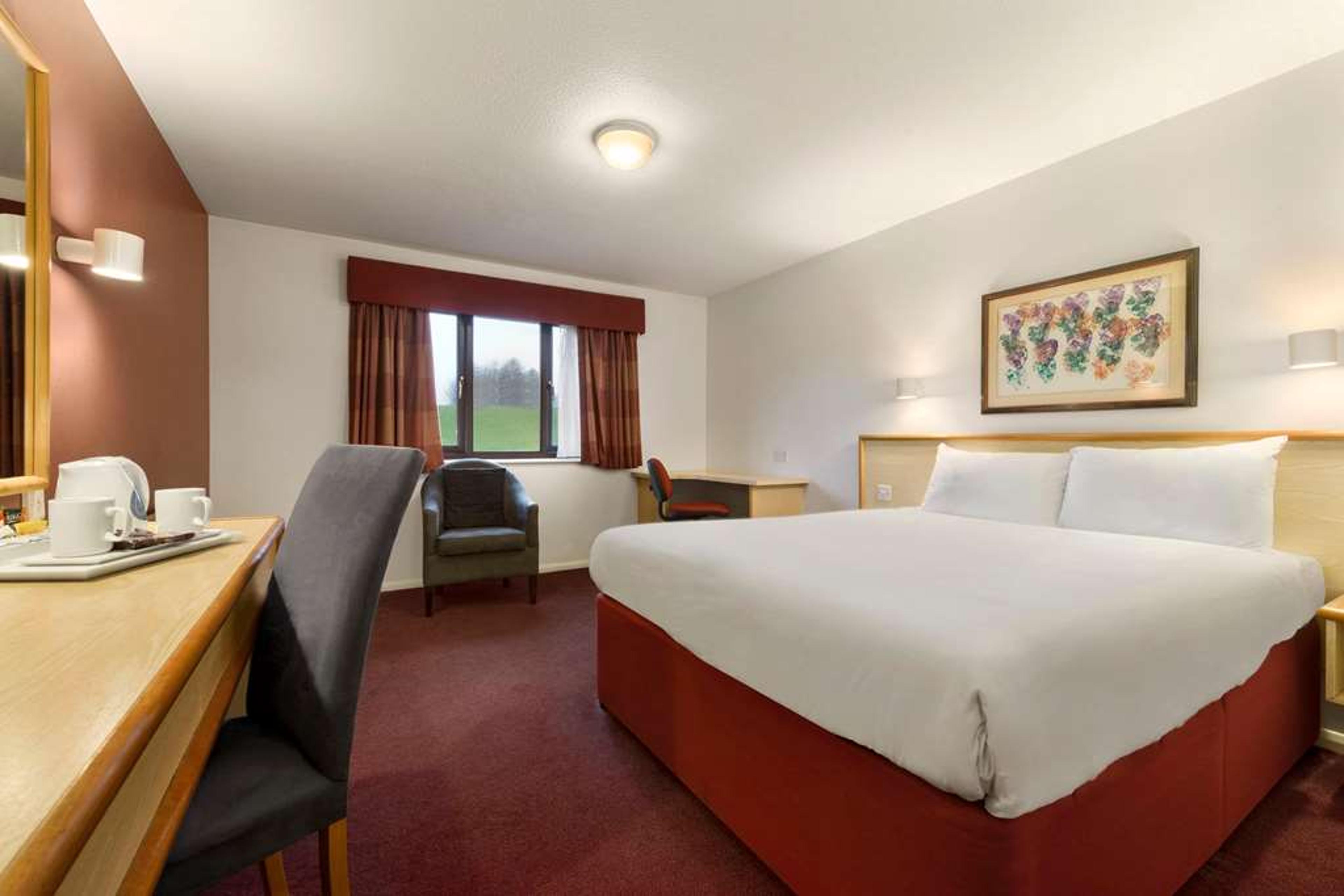 DAYS INN BY WYNDHAM GRETNA GREEN M7