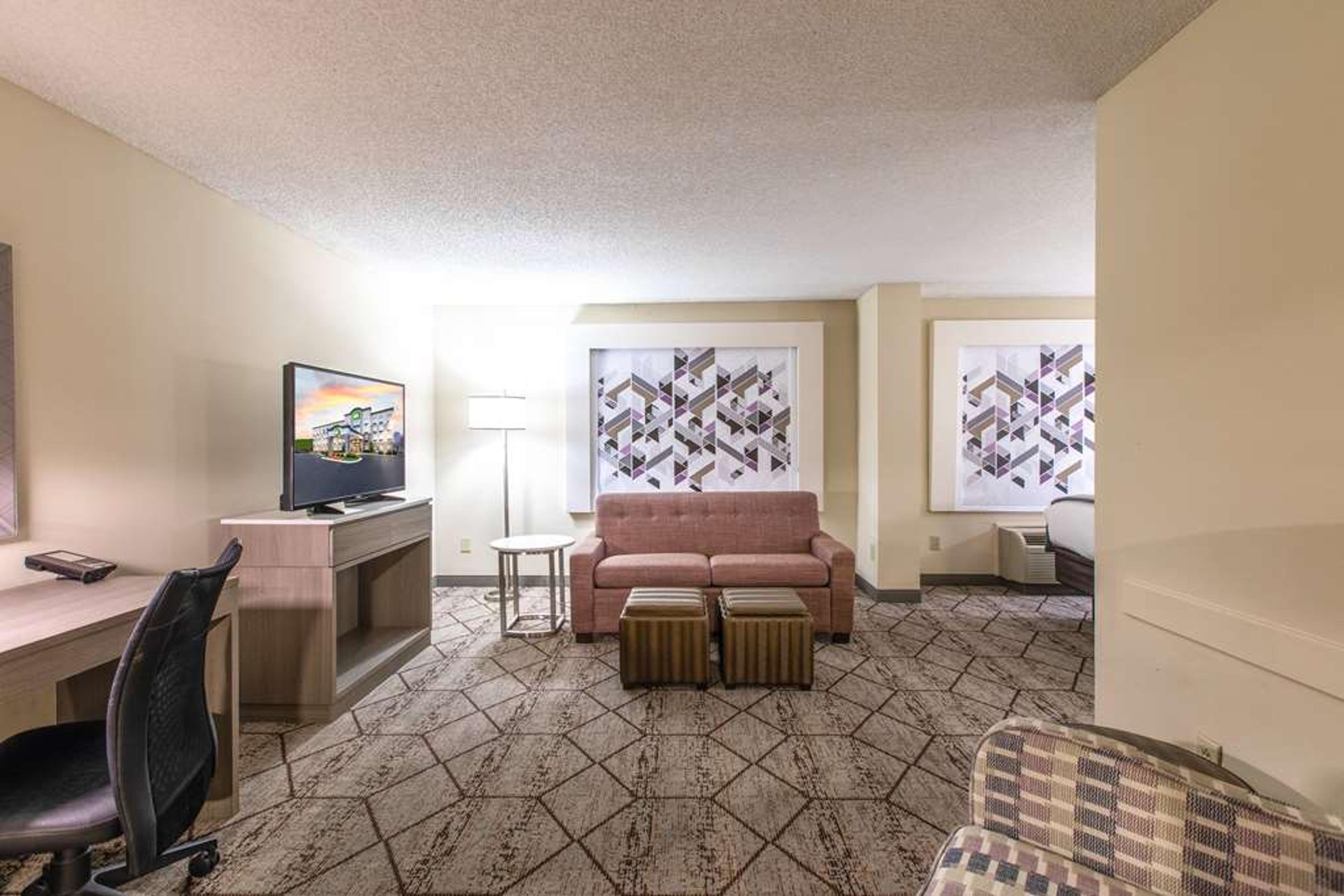 WINGATE BY WYNDHAM CHARLOTTE S