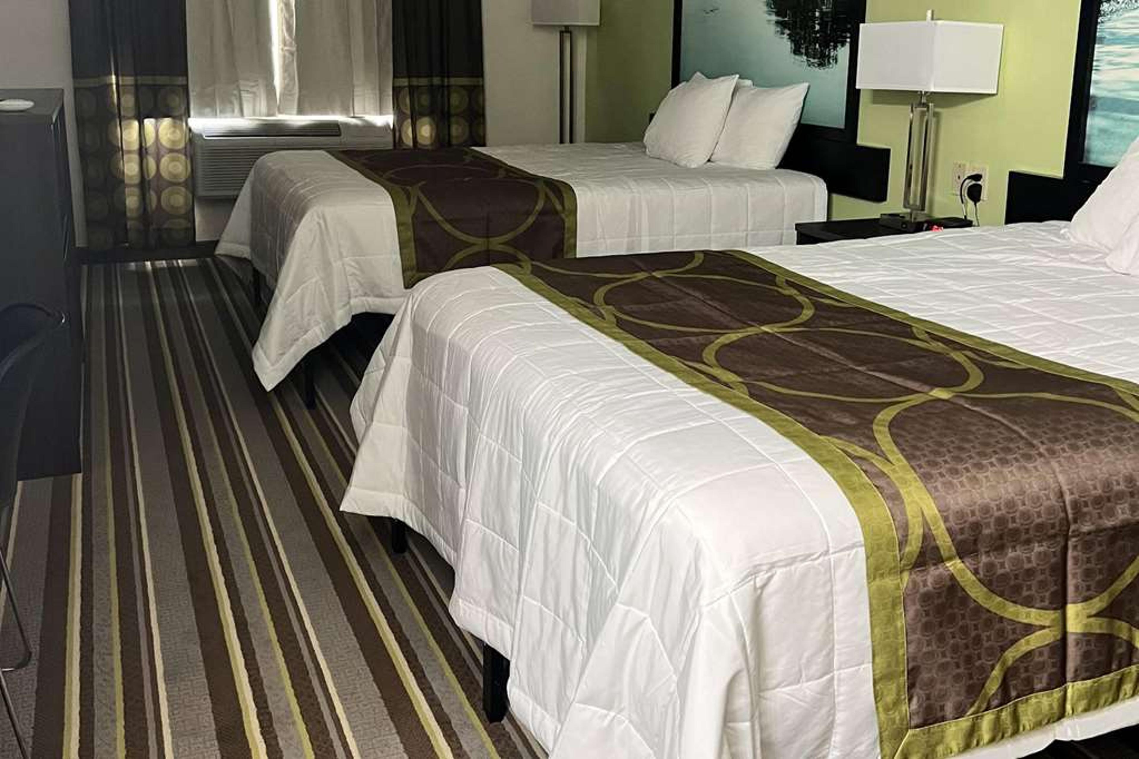SUPER 8 BY WYNDHAM NEBRASKA CITY