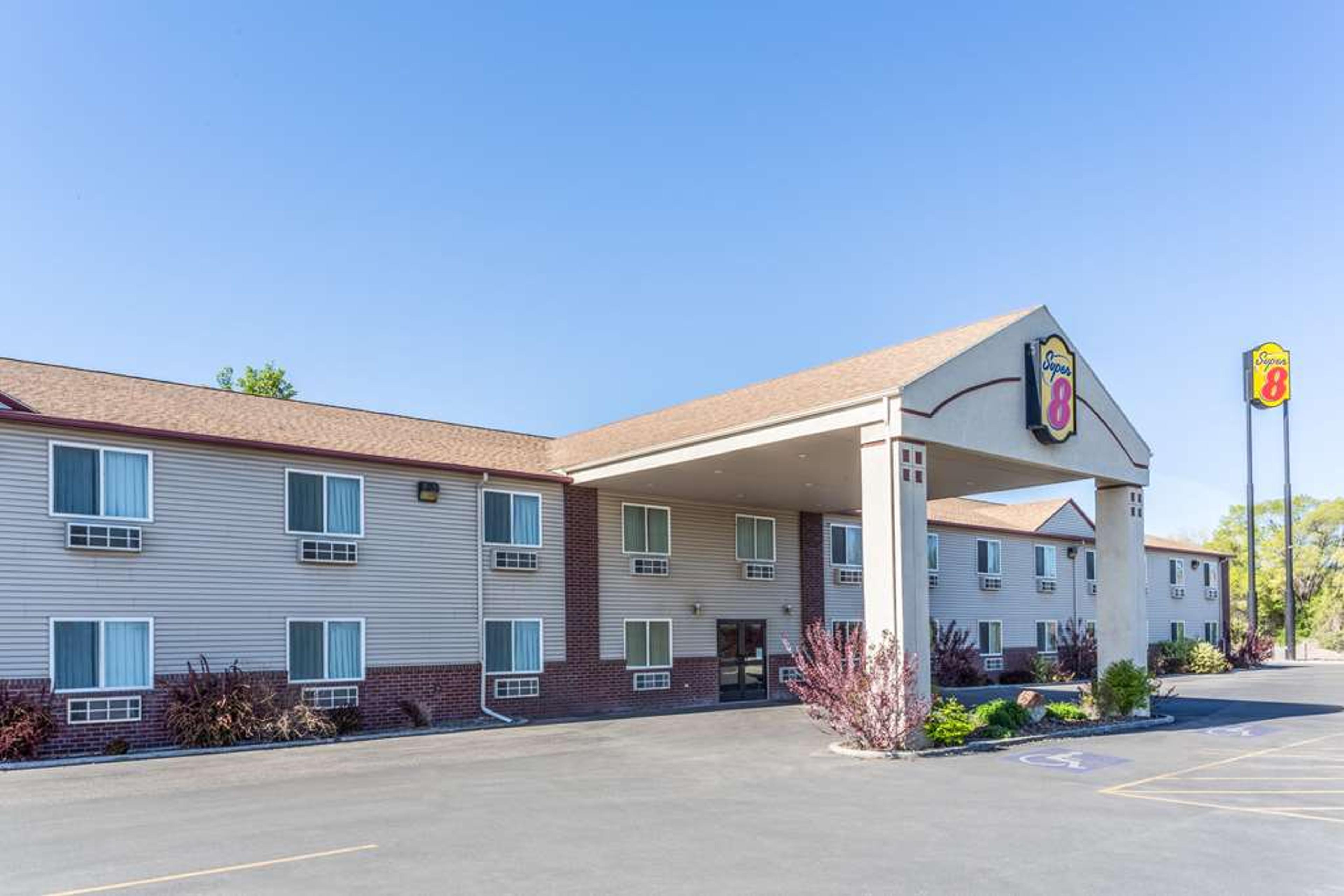 SUPER 8 BY WYNDHAM BLACKFOOT/IDAHO