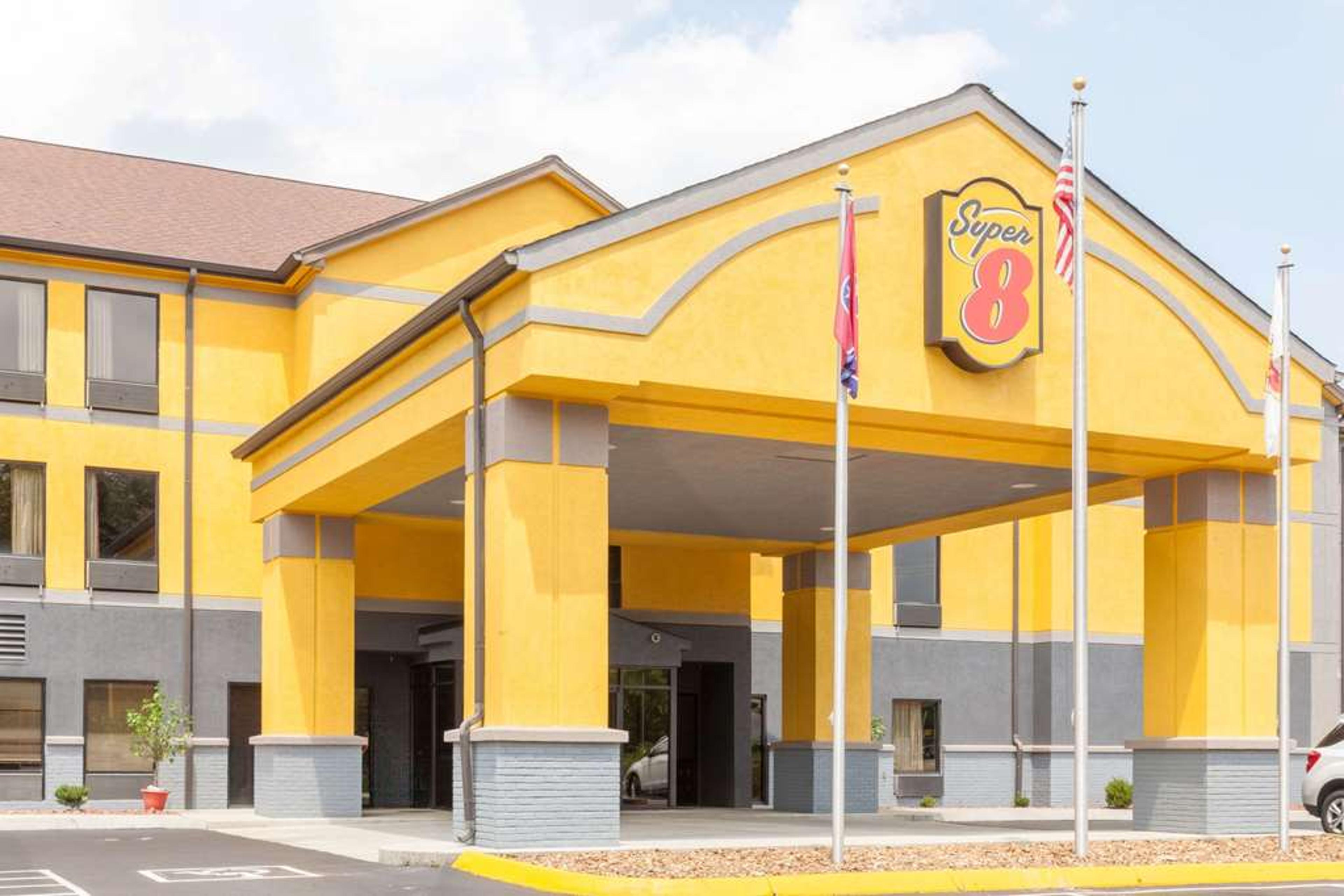 SUPER 8 BY WYNDHAM CROSSVILLE TN