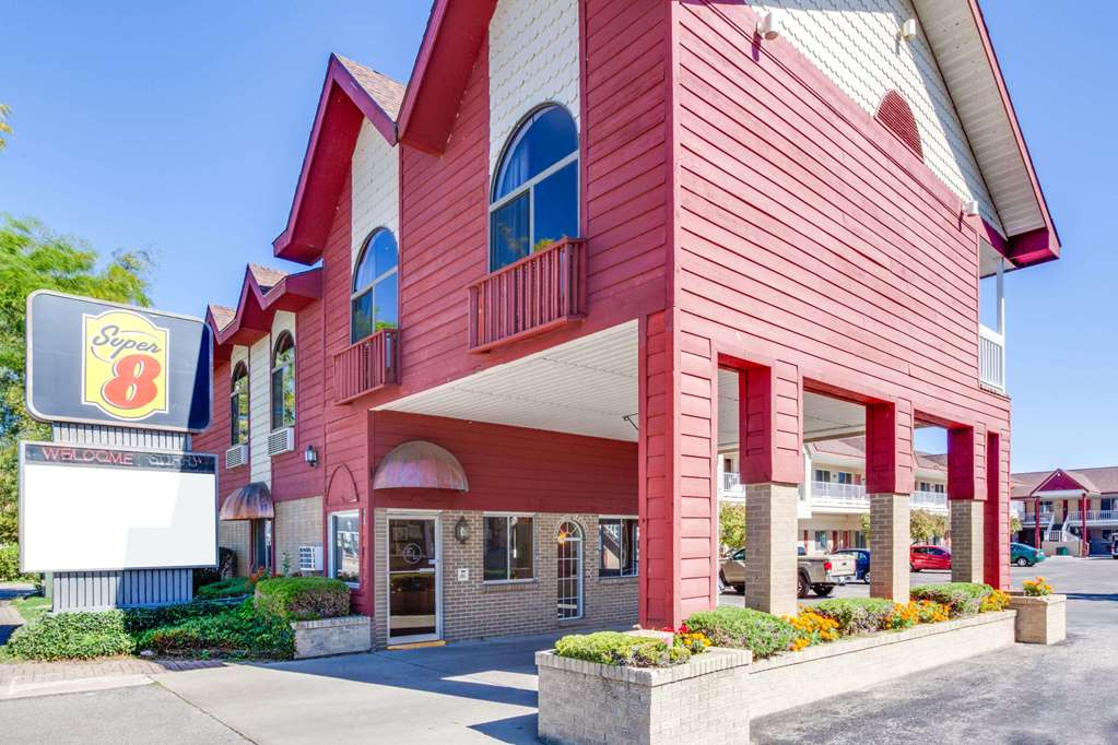 SUPER 8 BY WYNDHAM MACKINAW CITY/BE