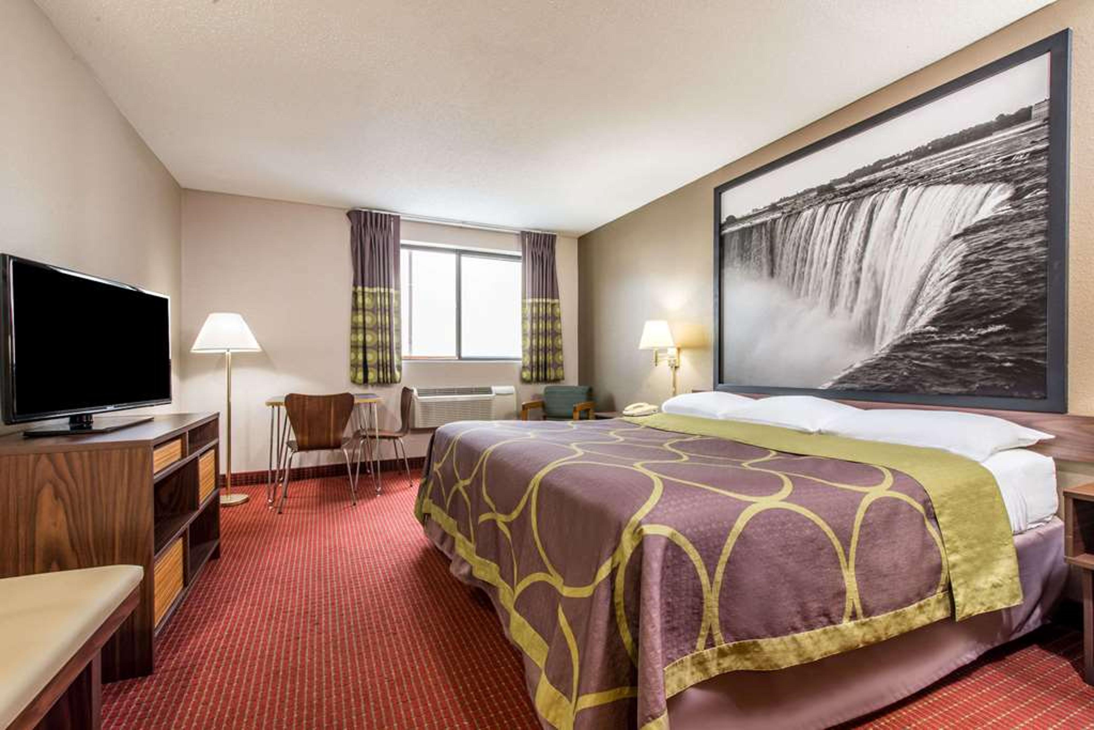 SUPER 8 BY WYNDHAM NIAGARA FALLS NY