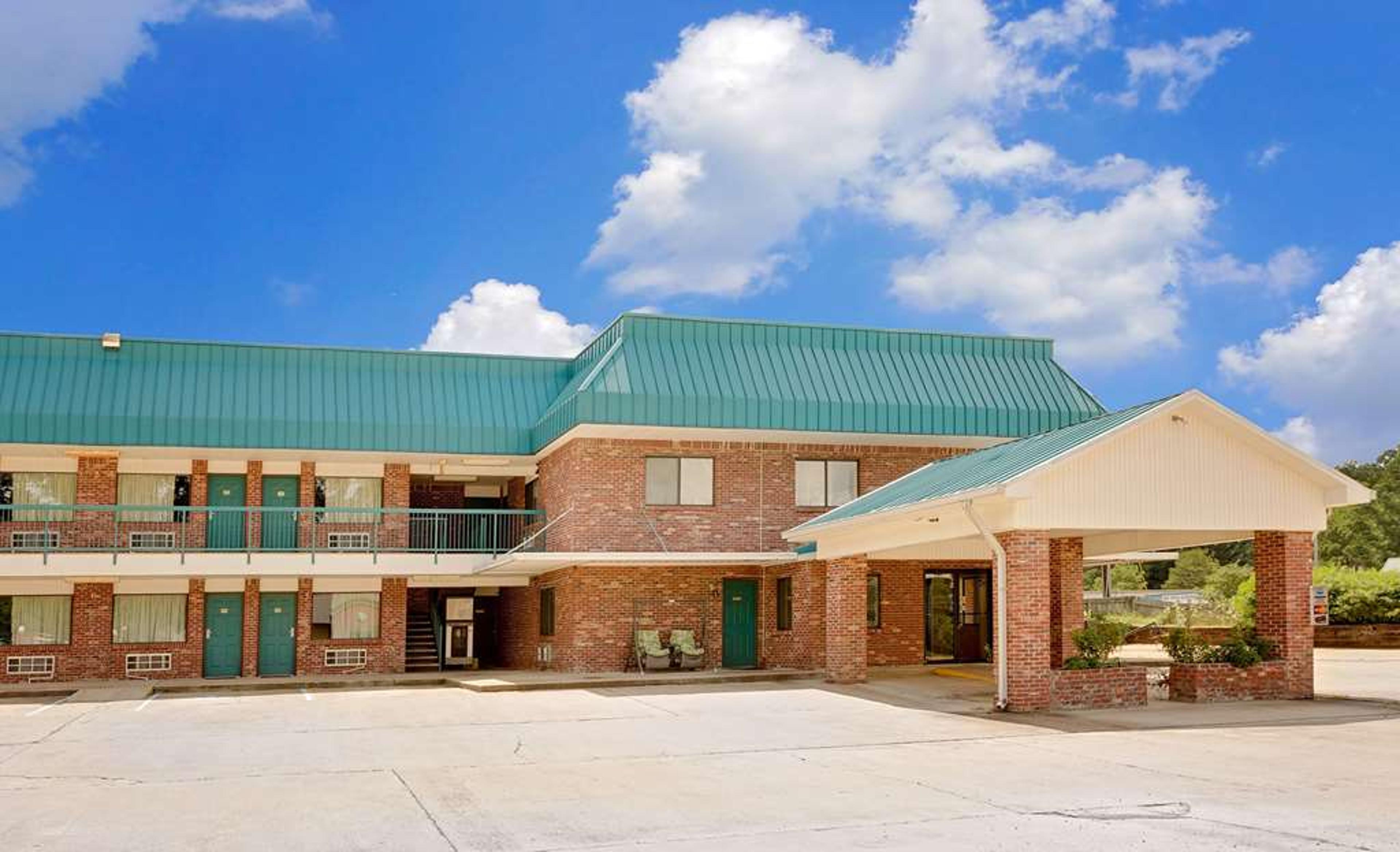 SUPER 8 BY WYNDHAM KOSCIUSKO