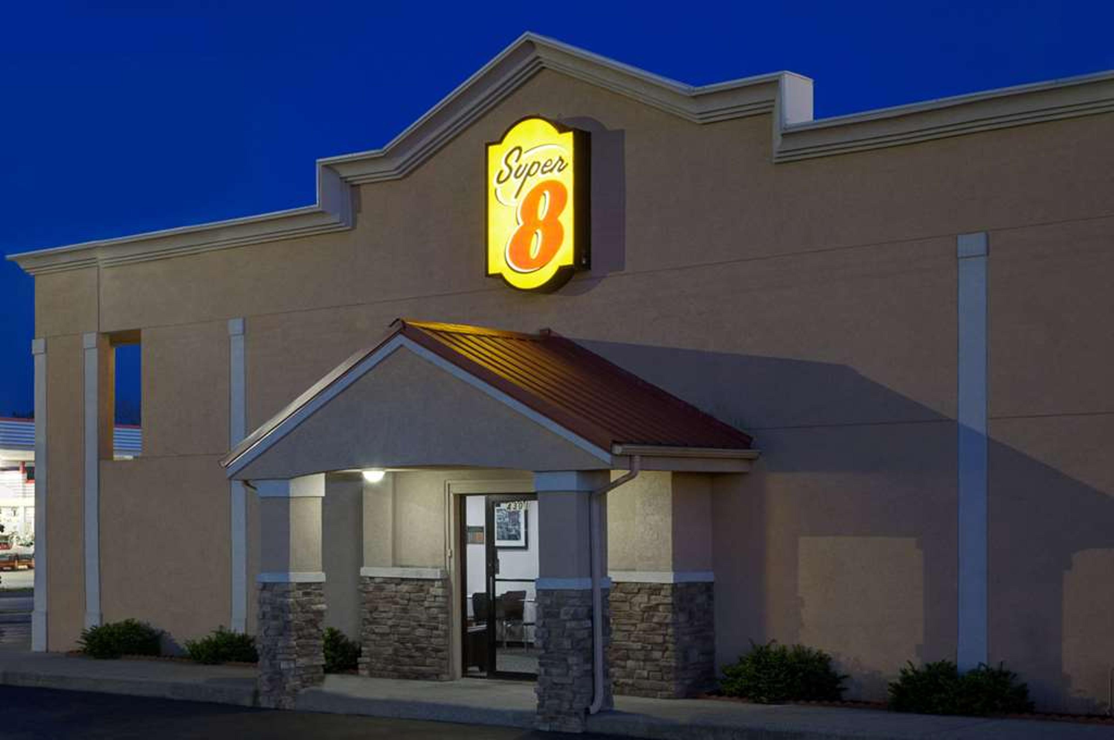 SUPER 8 BY WYNDHAM LAFAYETTE / PURD