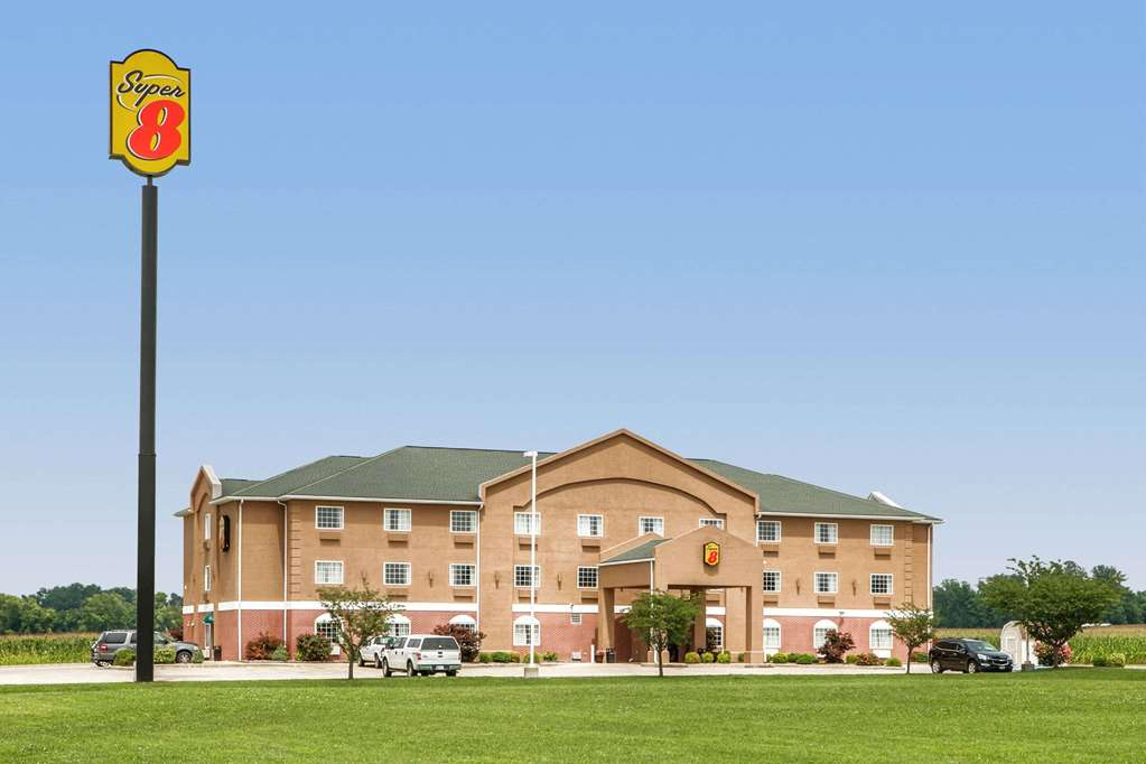SUPER 8 BY WYNDHAM GRAYVILLE