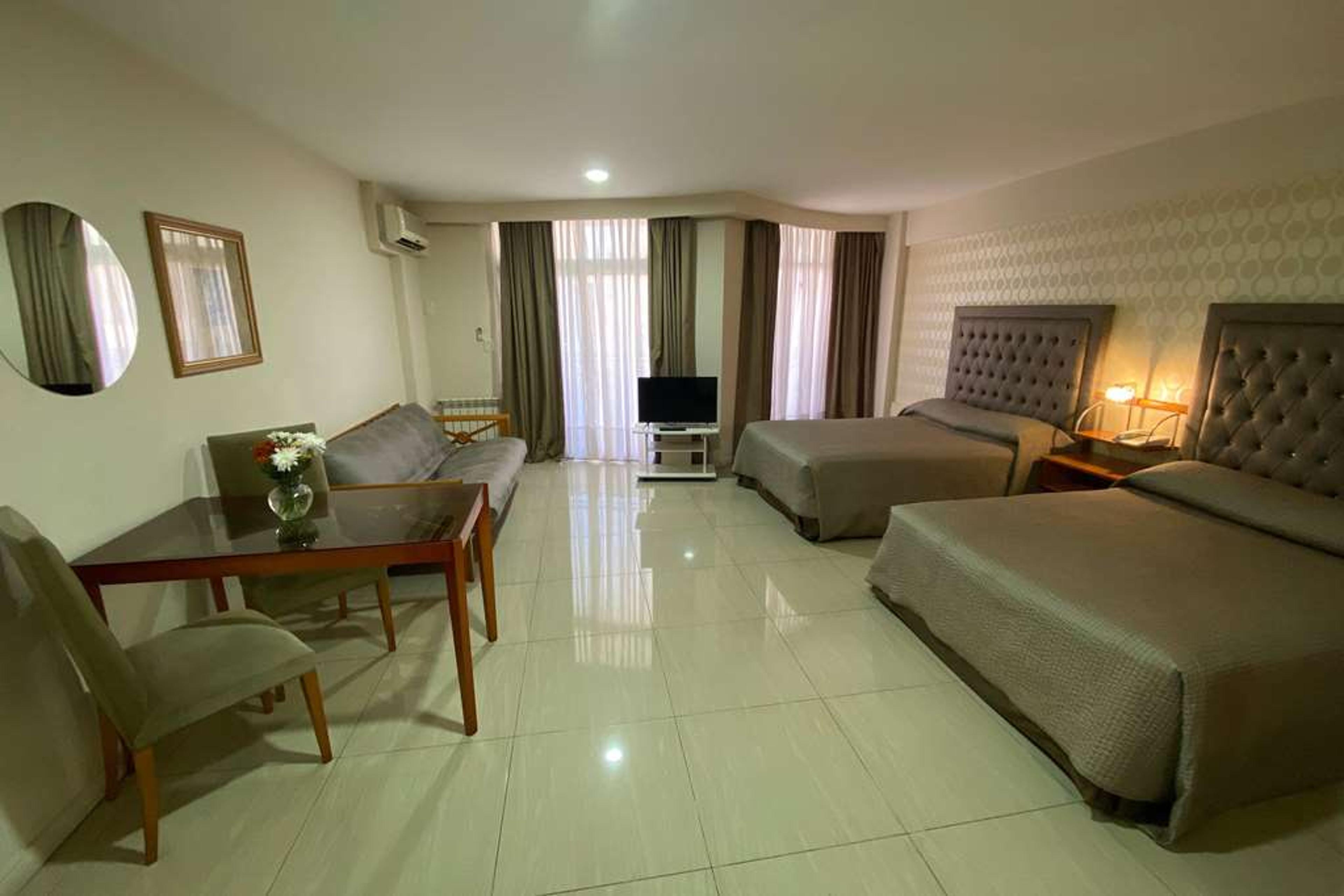 HOWARD JOHNSON HOTEL ROSARIO