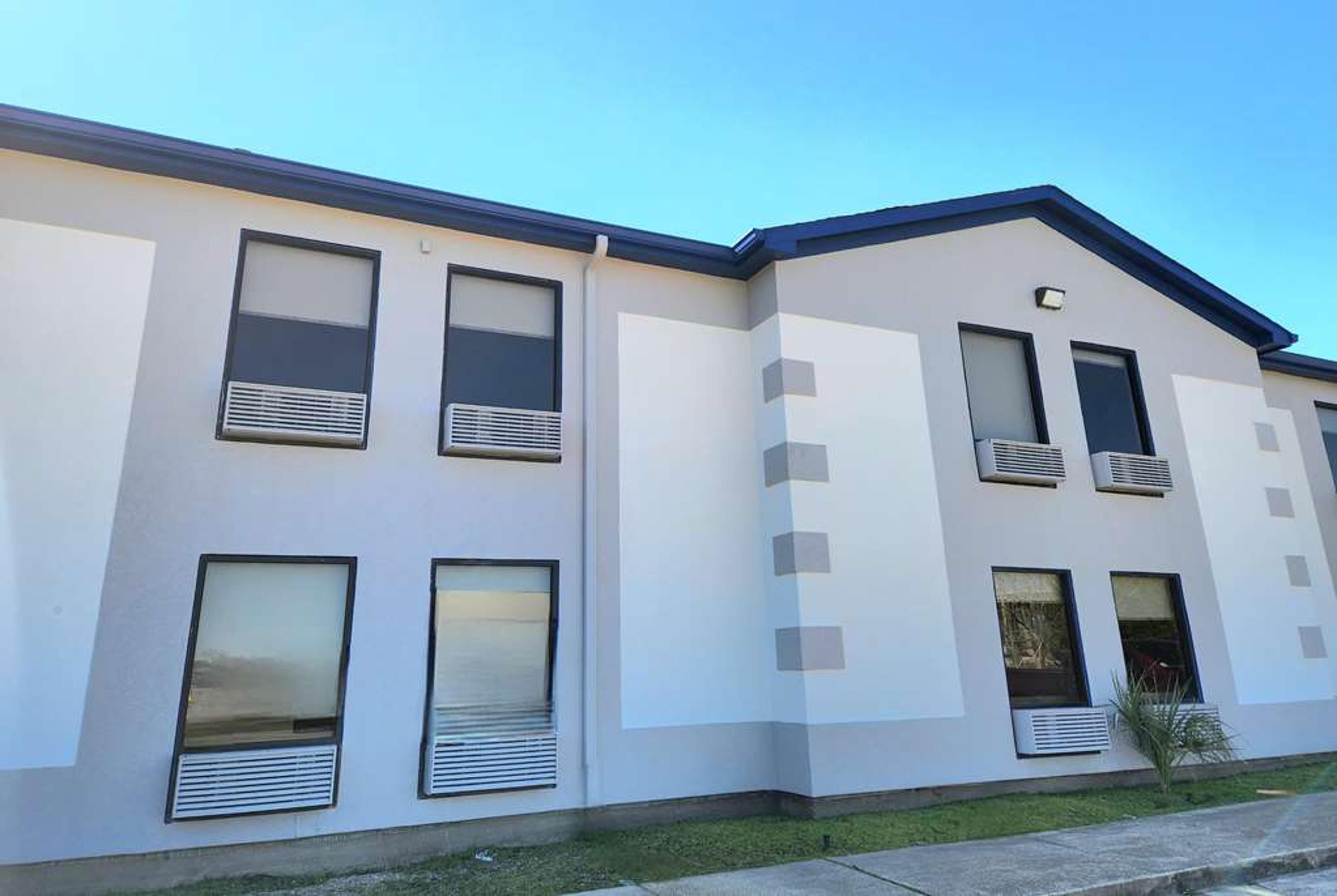 DAYS INN & SUITES BY WYNDHAM NEW IB