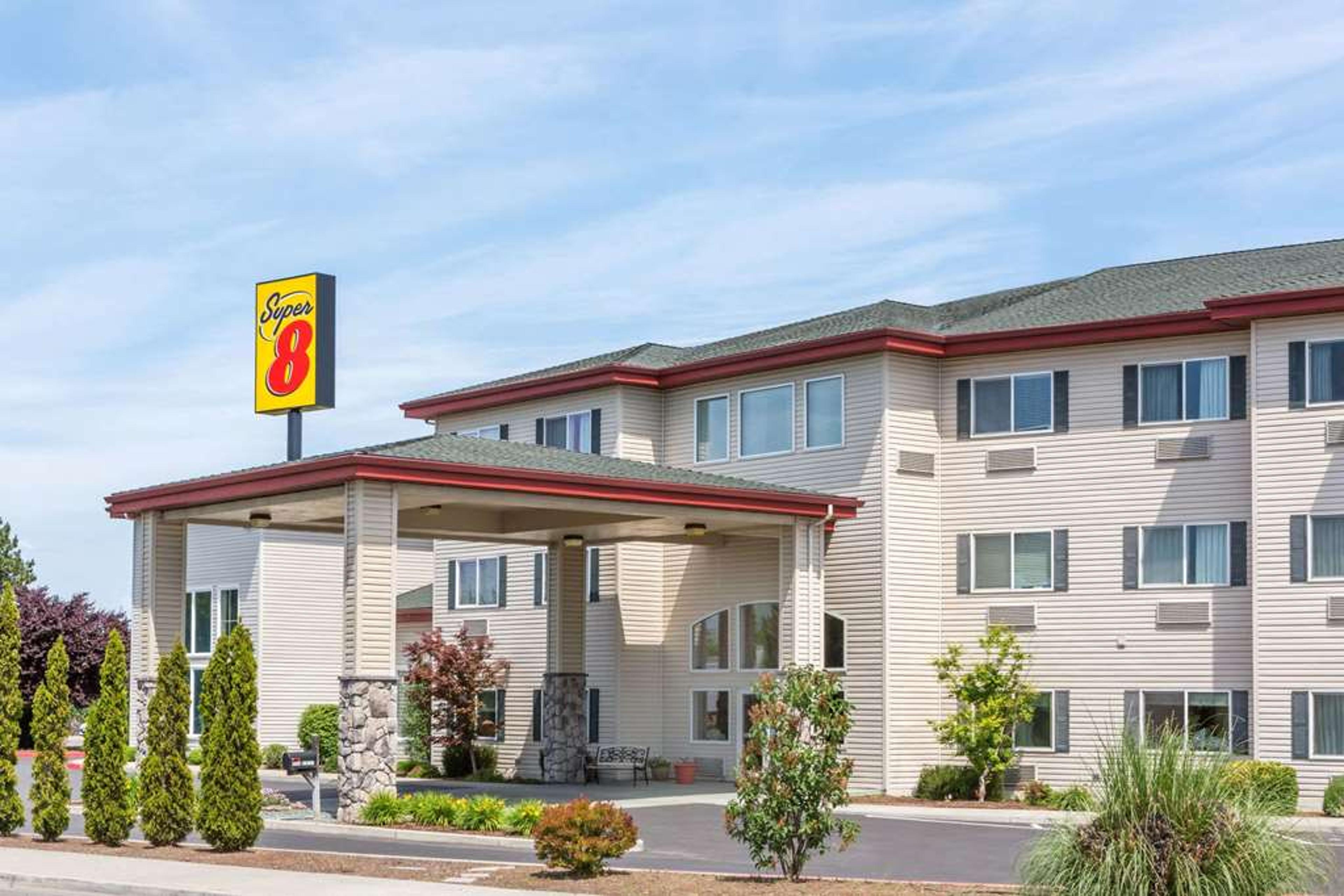 SUPER 8 BY WYNDHAM CENTRAL PT MEDFO
