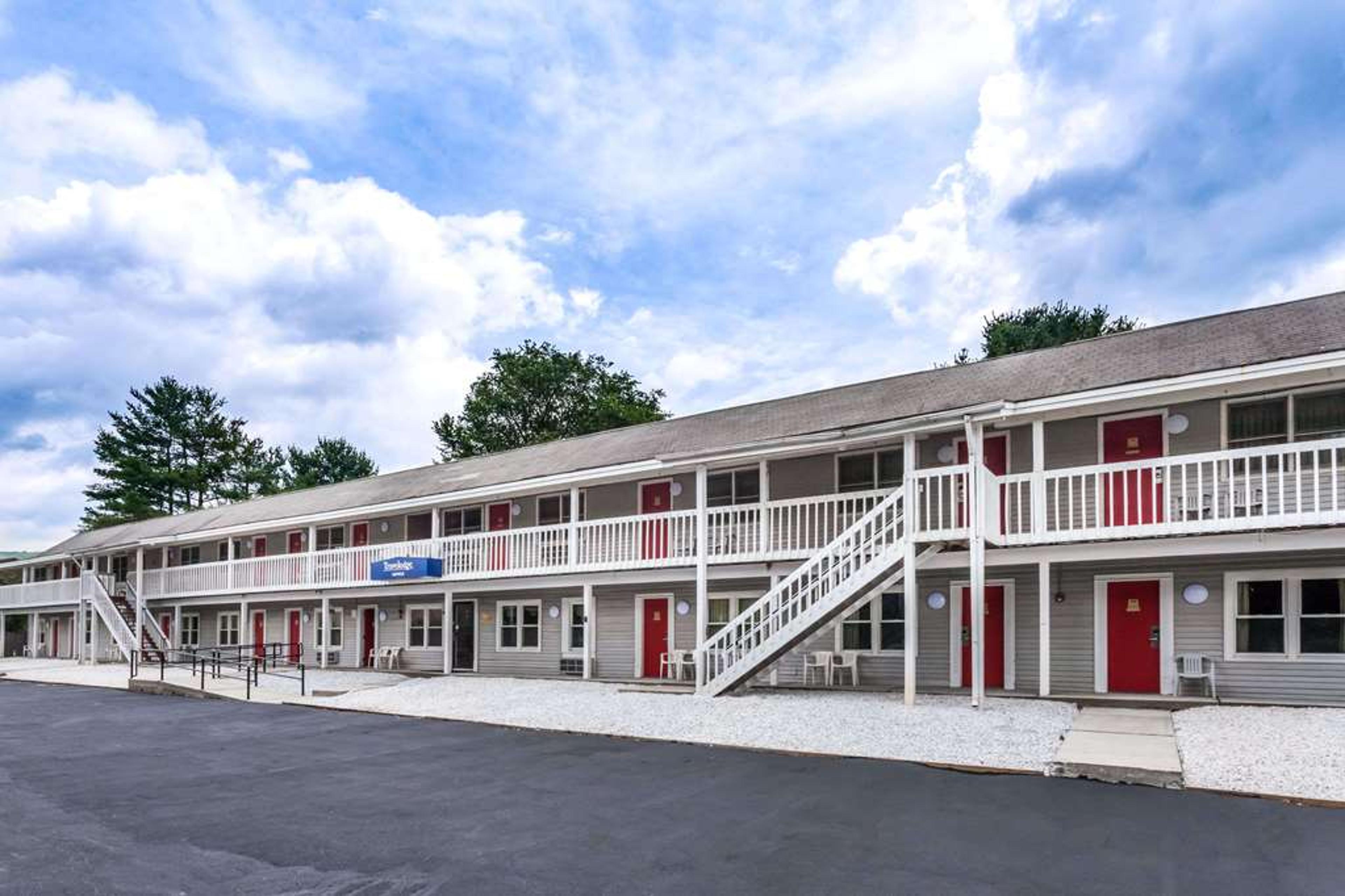 TRAVELODGE GREAT BARRINGTON