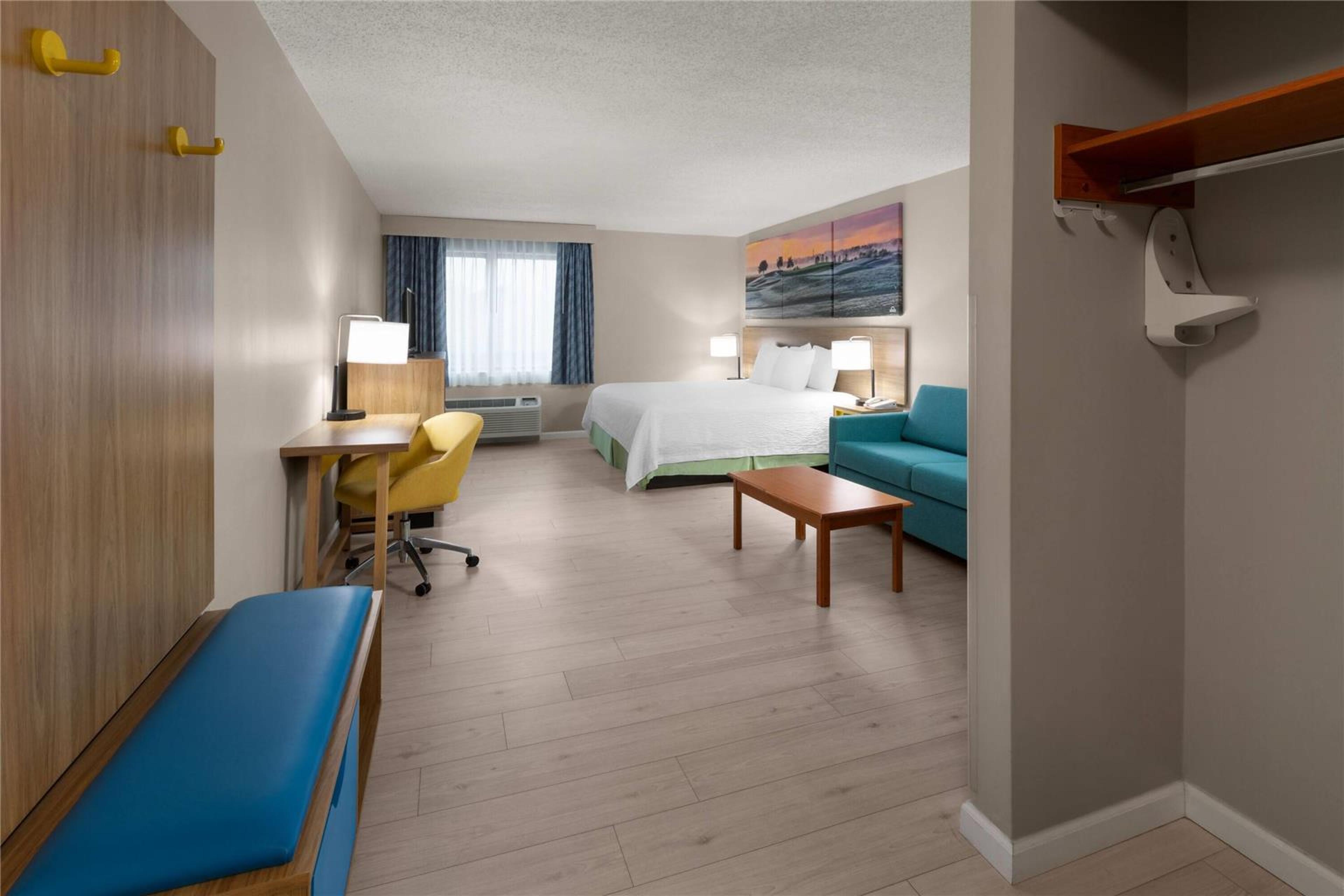 DAYS INN & SUITES BY WYNDHAM, SEAFO