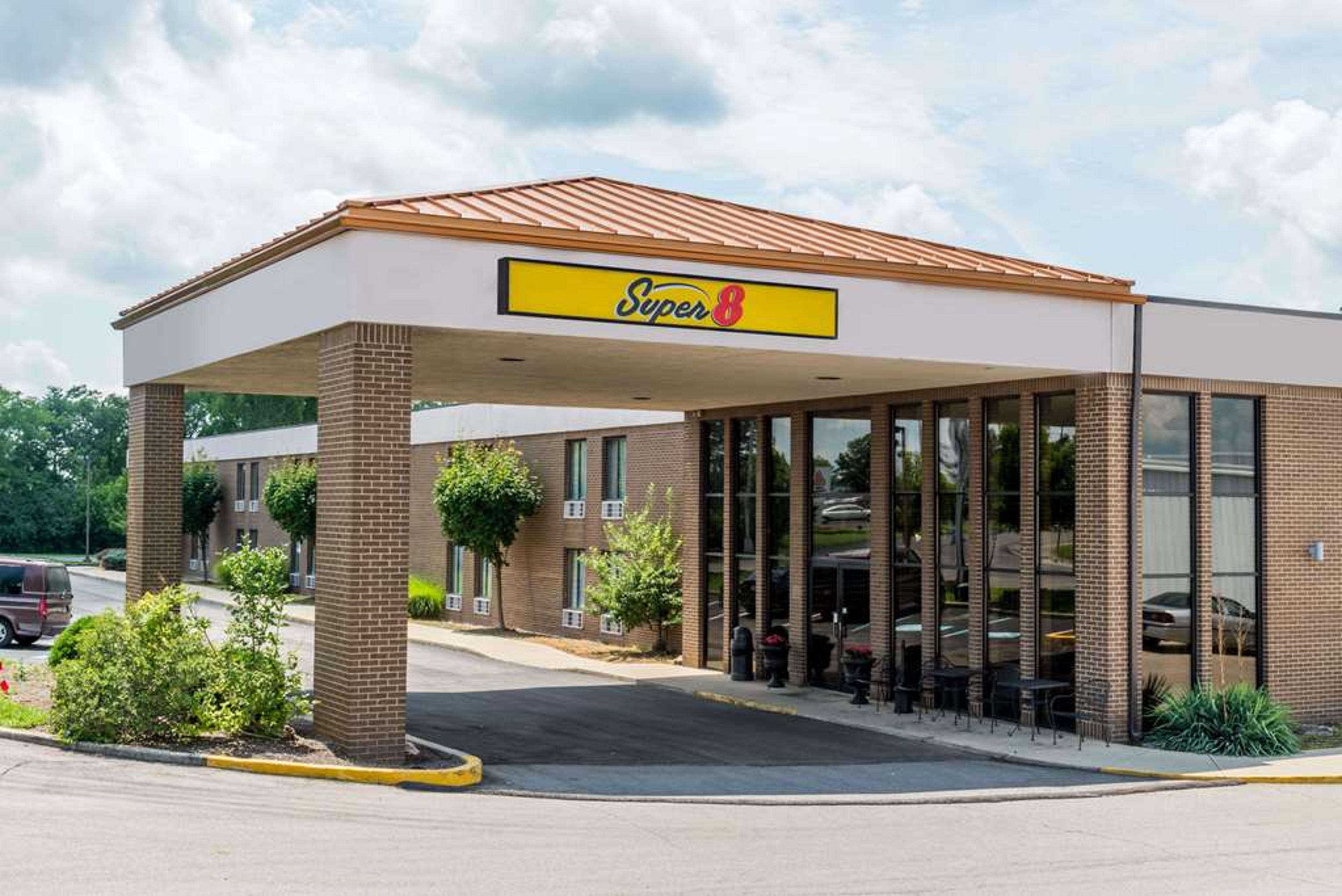 SUPER 8 BY WYNDHAM MIAMISBURG DAYTO