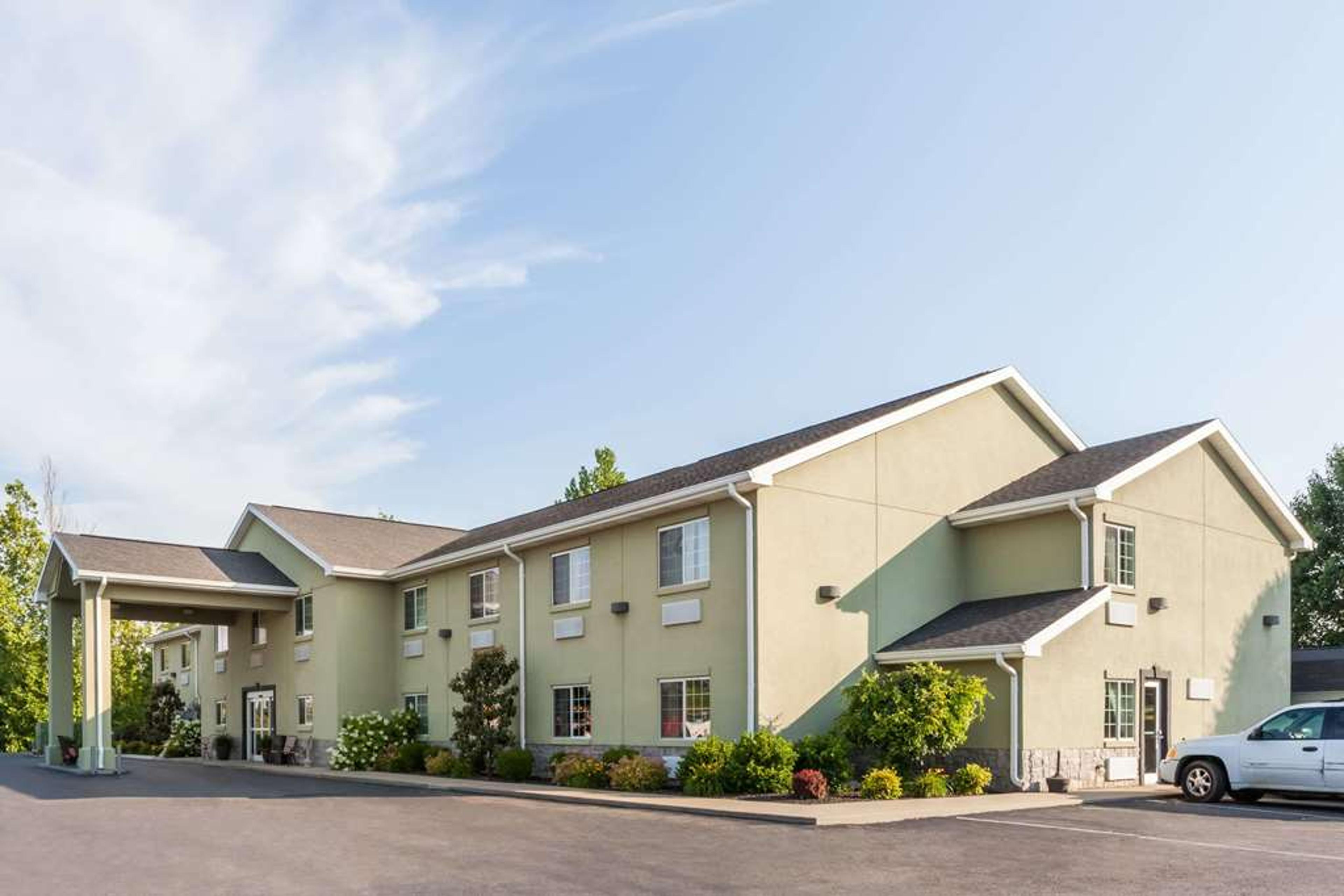 Hotel Photo 1