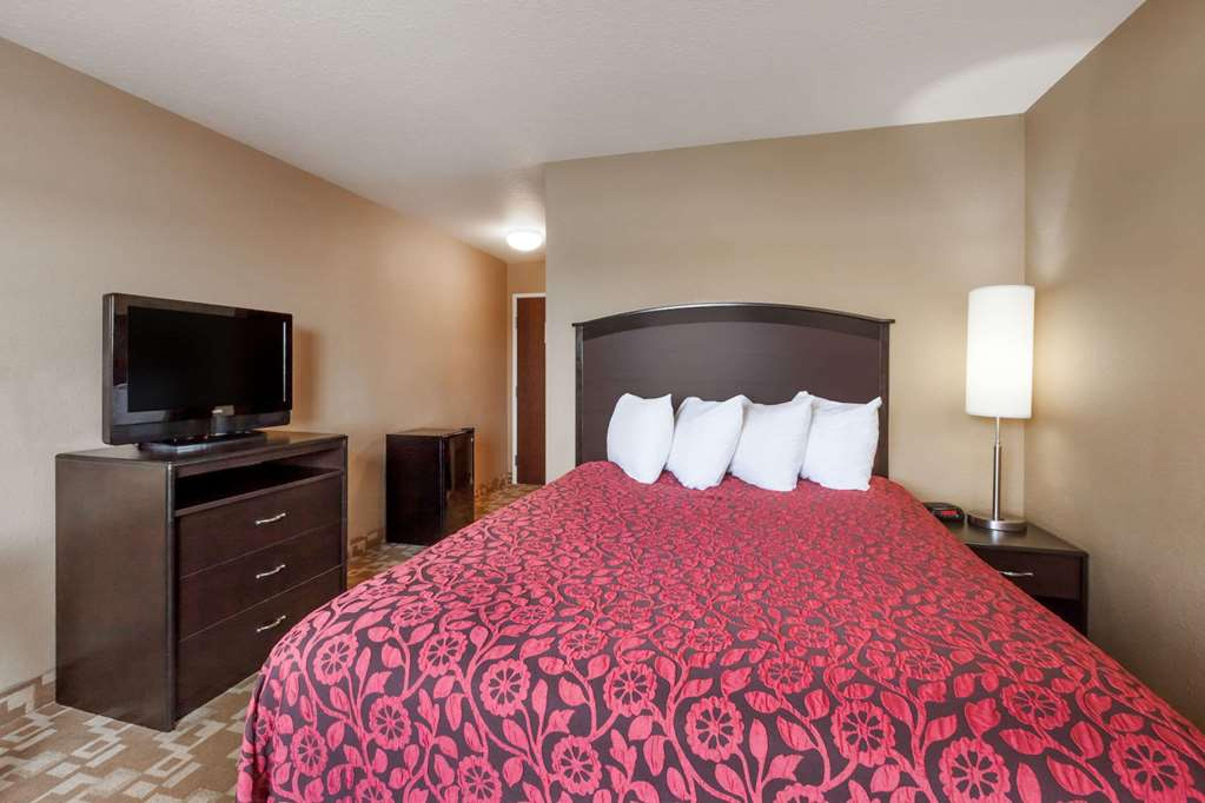 DAYS INN BY WYNDHAM CENTRAL CITY