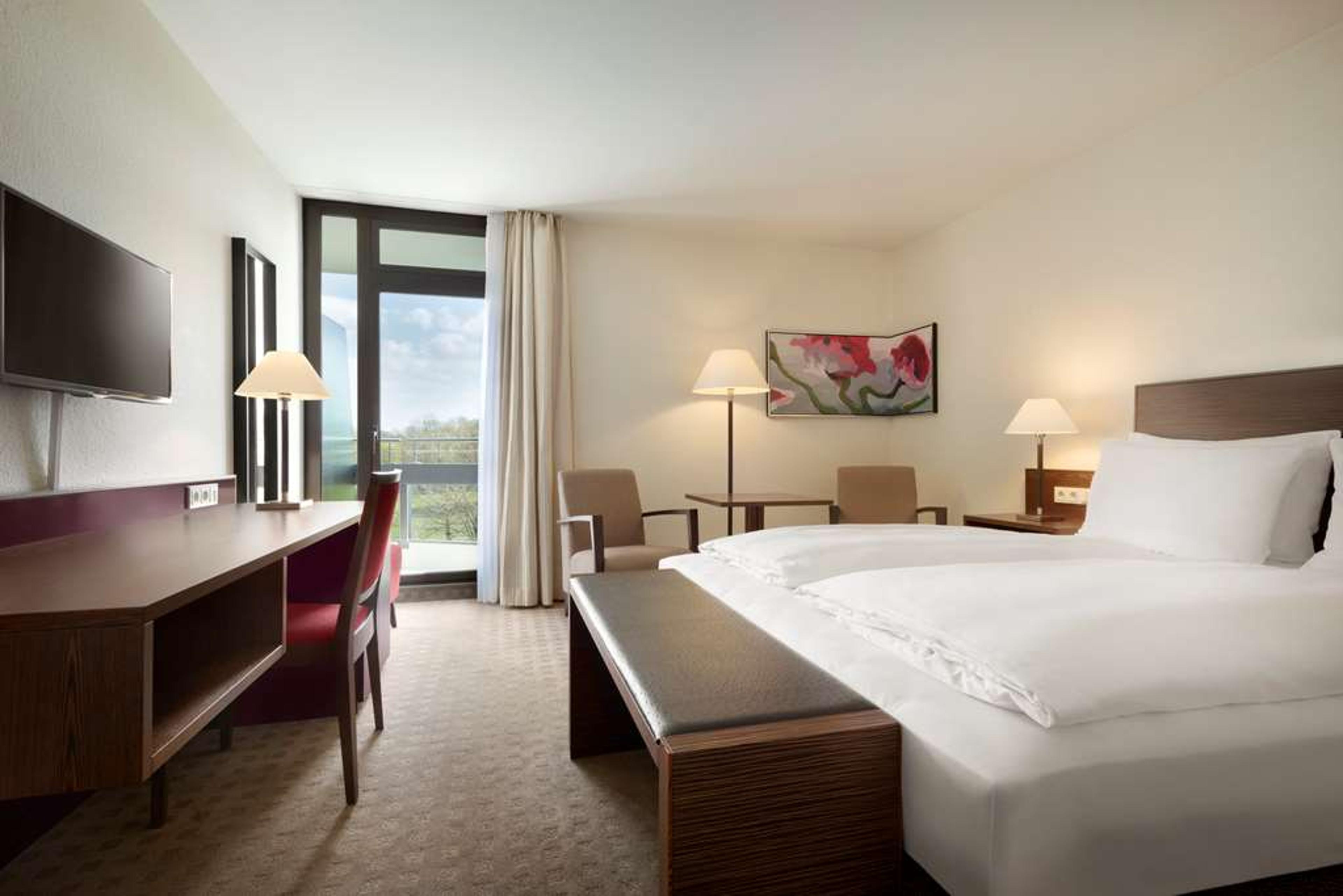 RAMADA BY WYNDHAM NUERNBERG PARKHOT