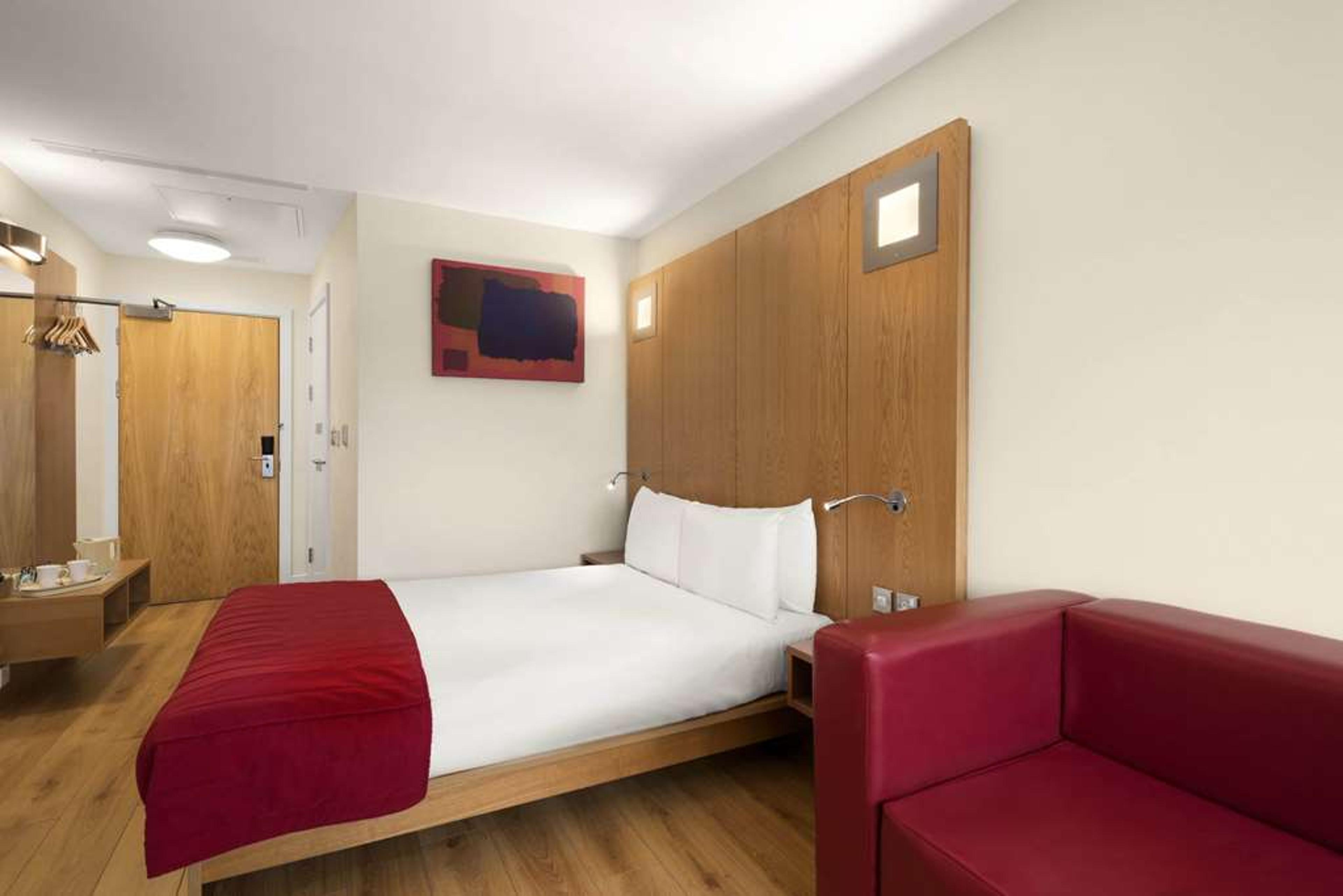 RAMADA ENCORE DONCASTER AIRPOR