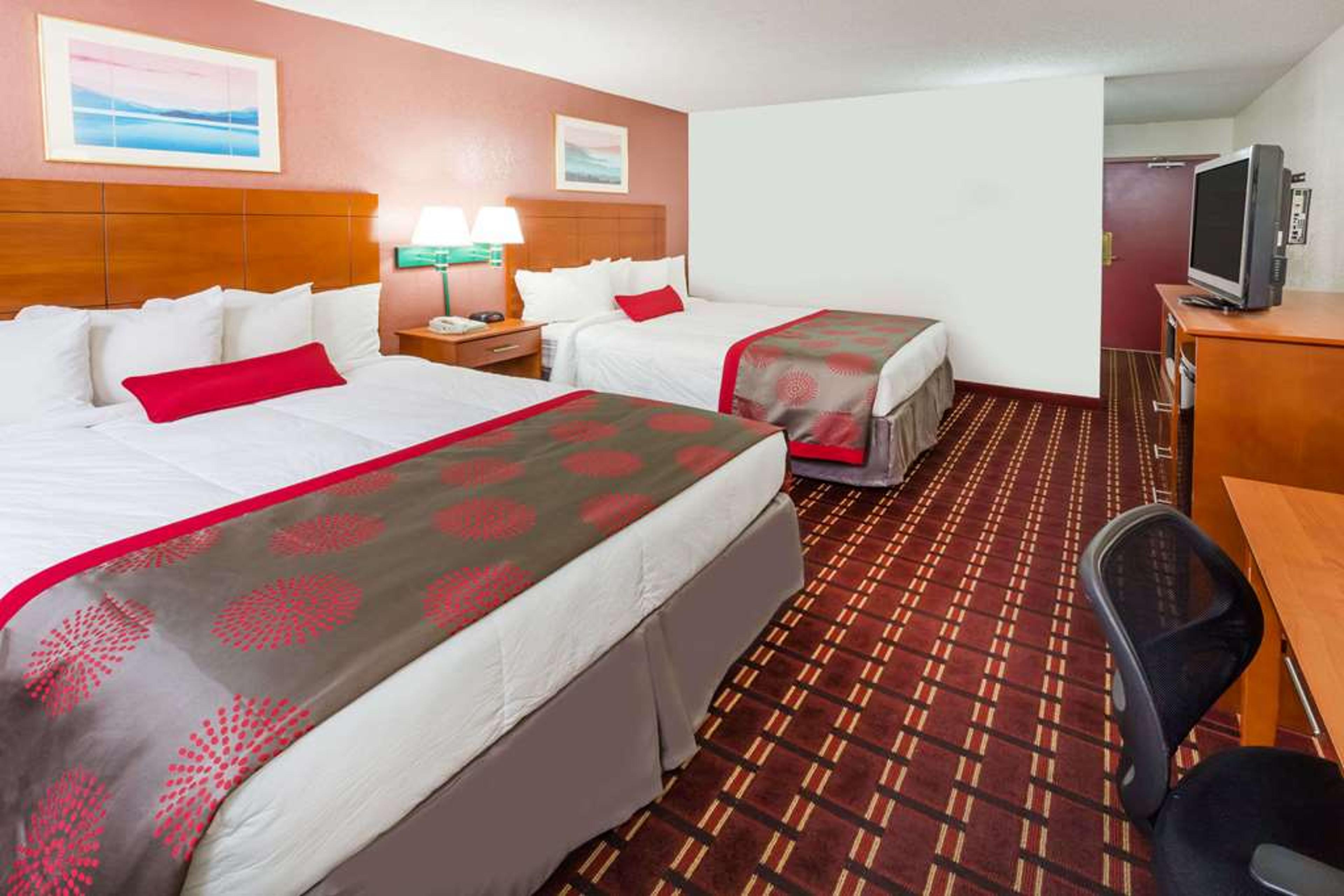RAMADA MEDFORD CONF CENTER