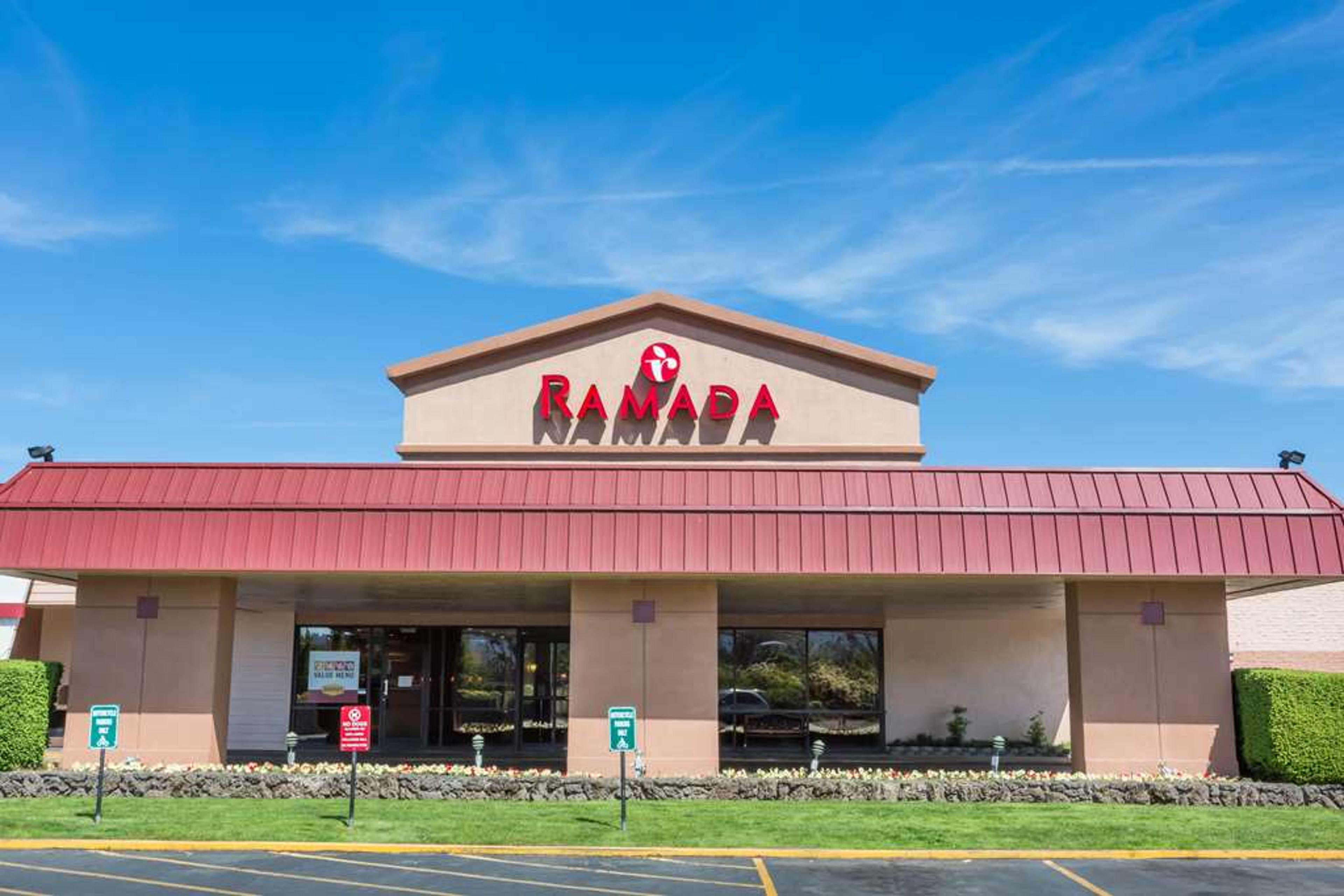 RAMADA MEDFORD CONF CENTER
