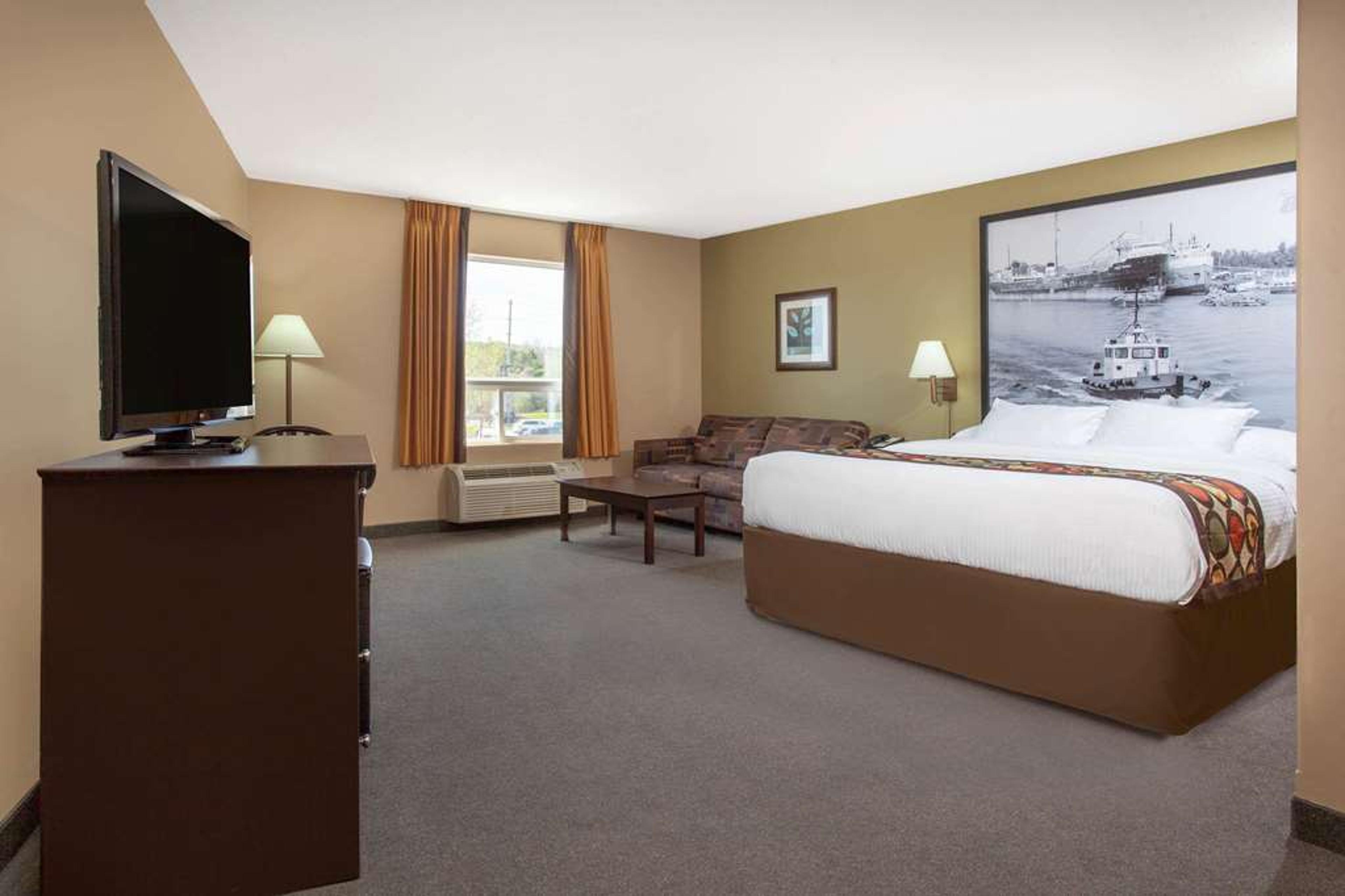 SUPER 8 BY WYNDHAM MIDLAND
