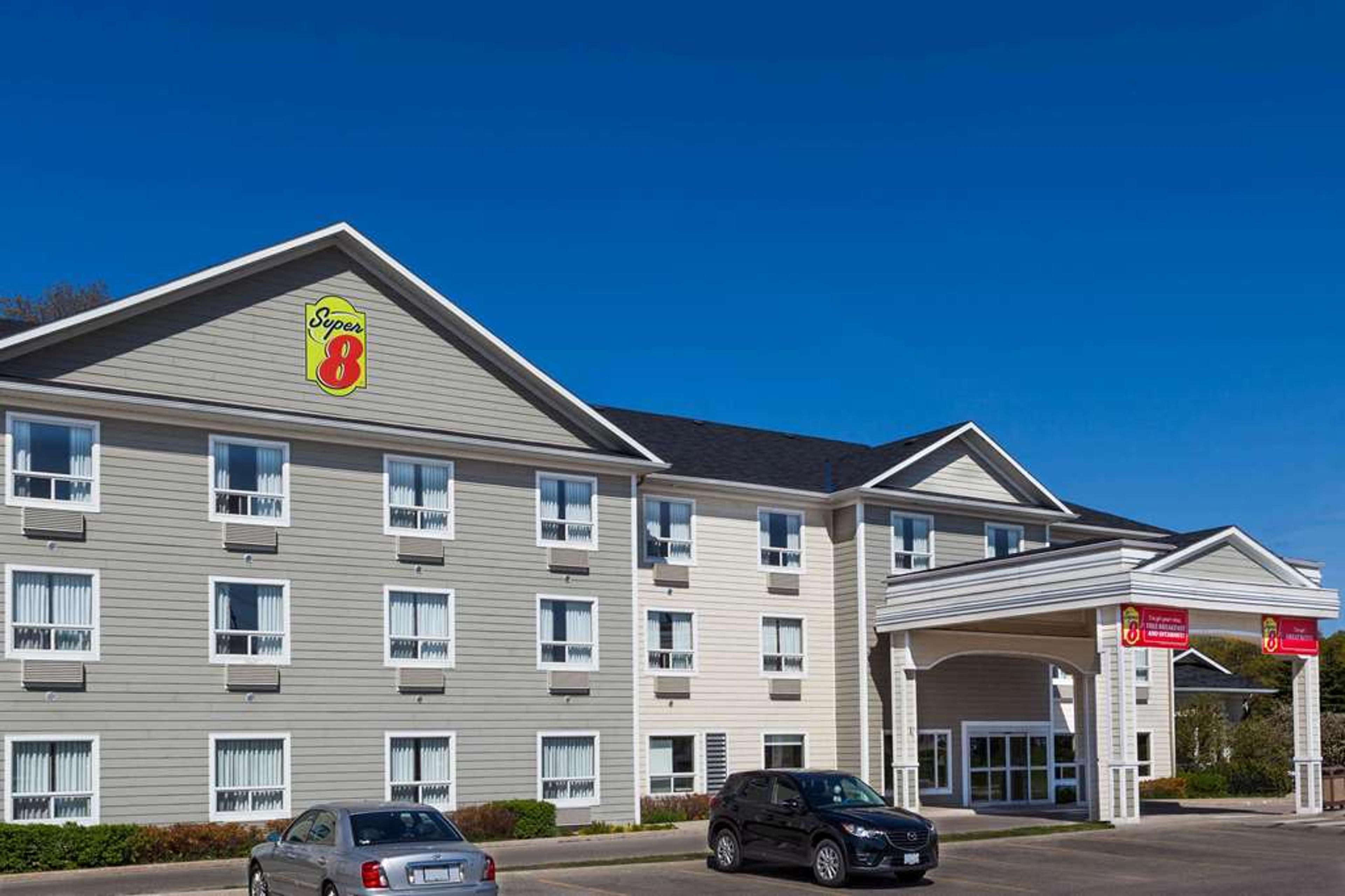 Hotel Photo 1