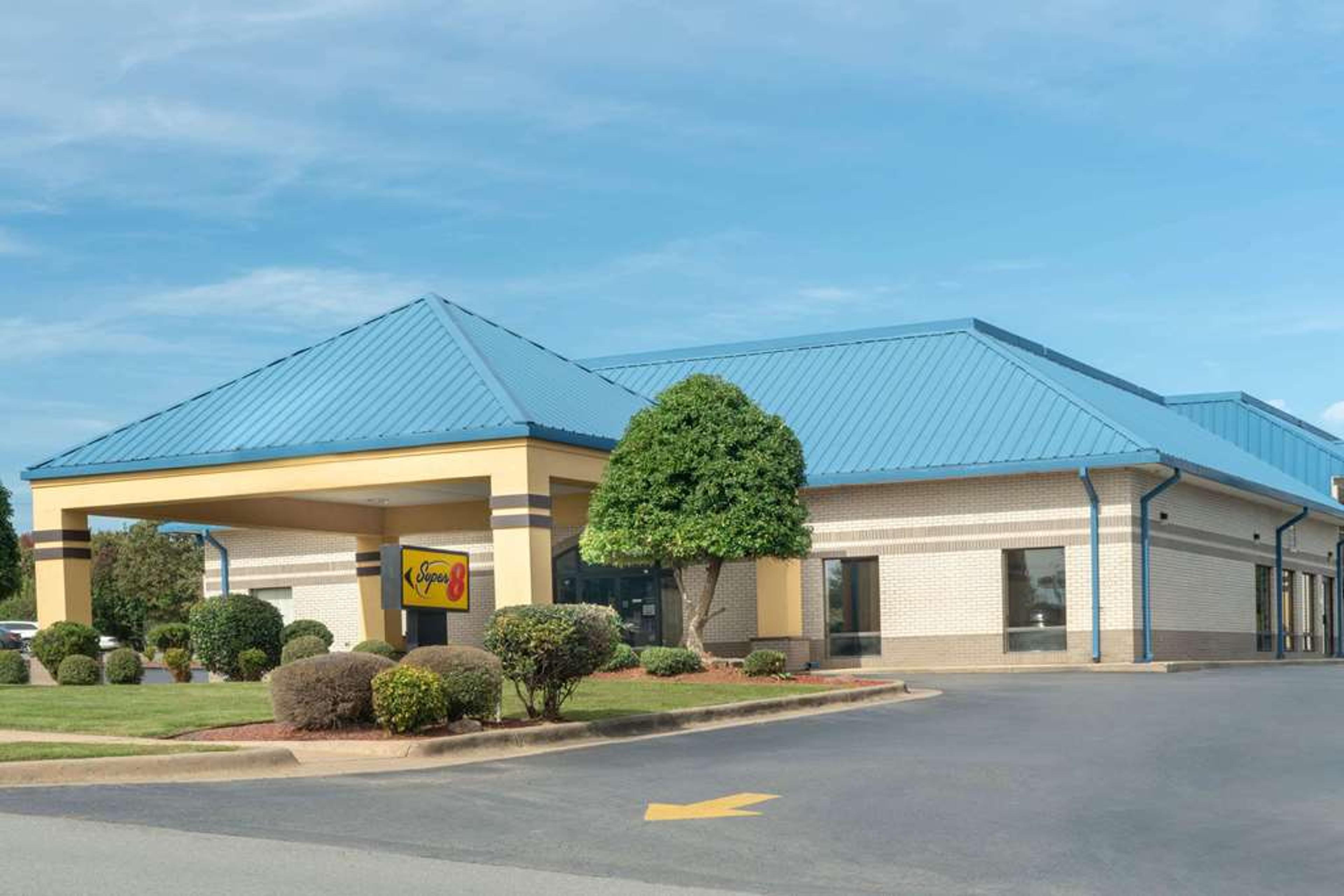 SUPER 8 BY WYNDHAM NORTH LITTLE ROC