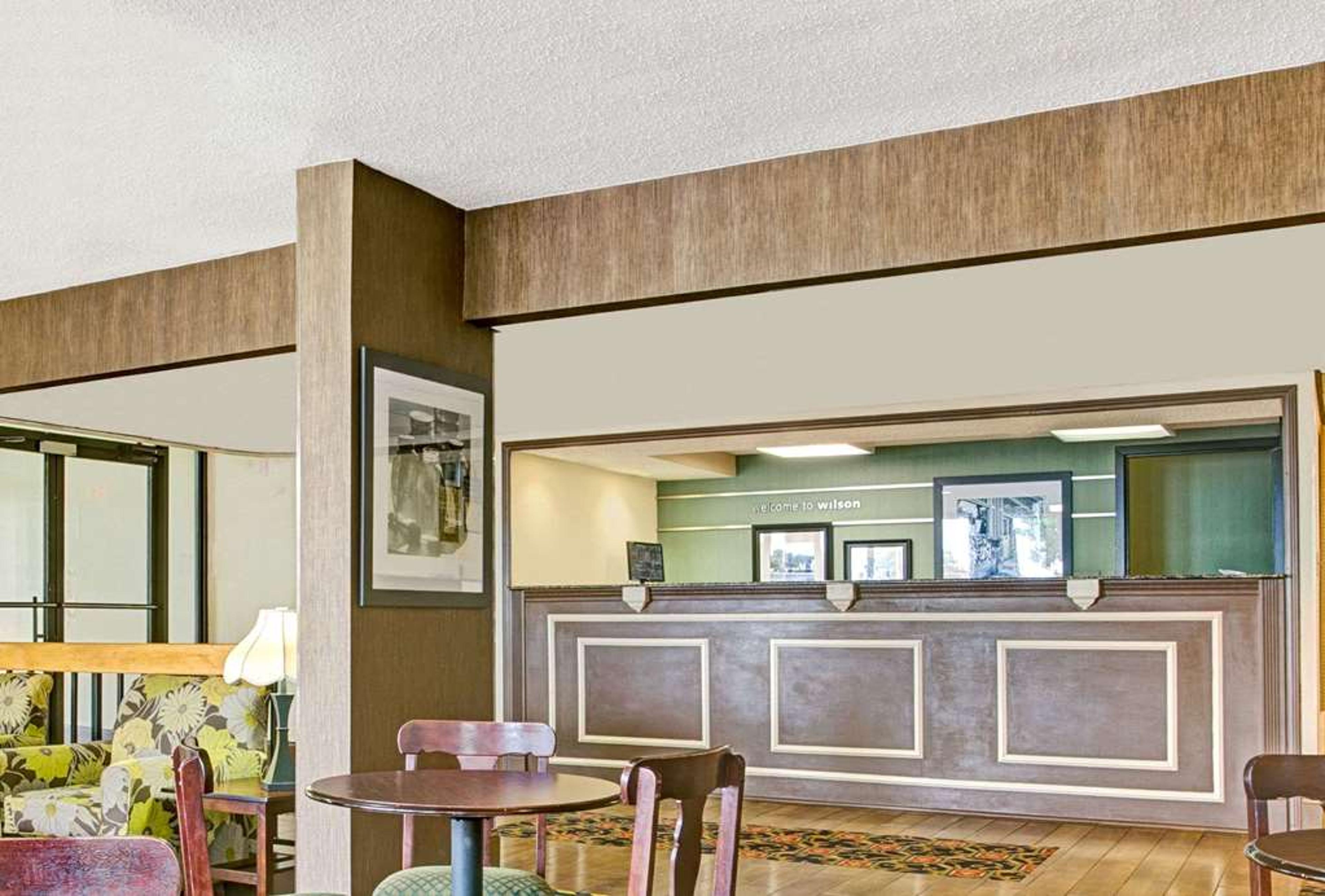 Hotel Photo 5