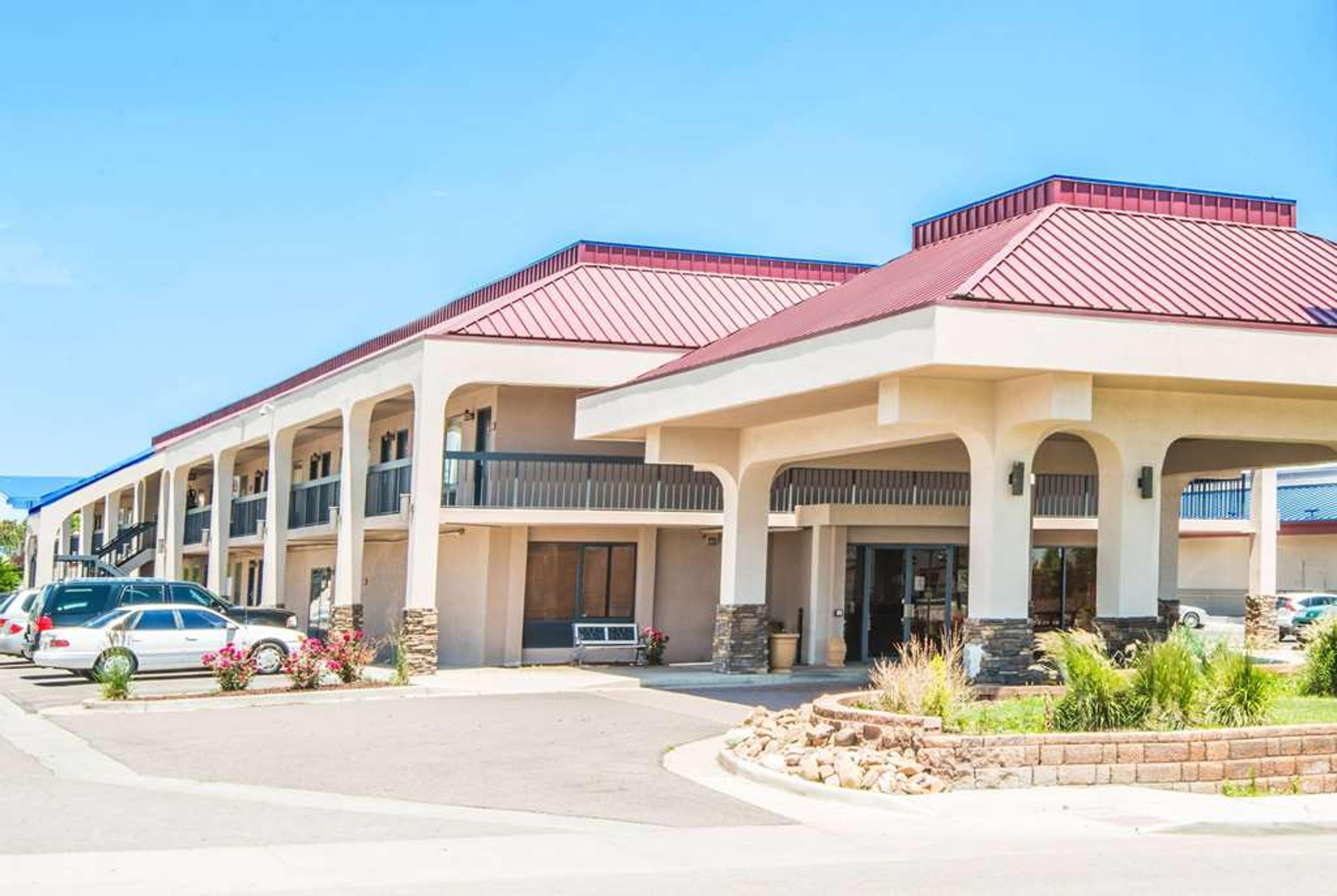 TRAVELODGE BY WYNDHAM PUEBLO