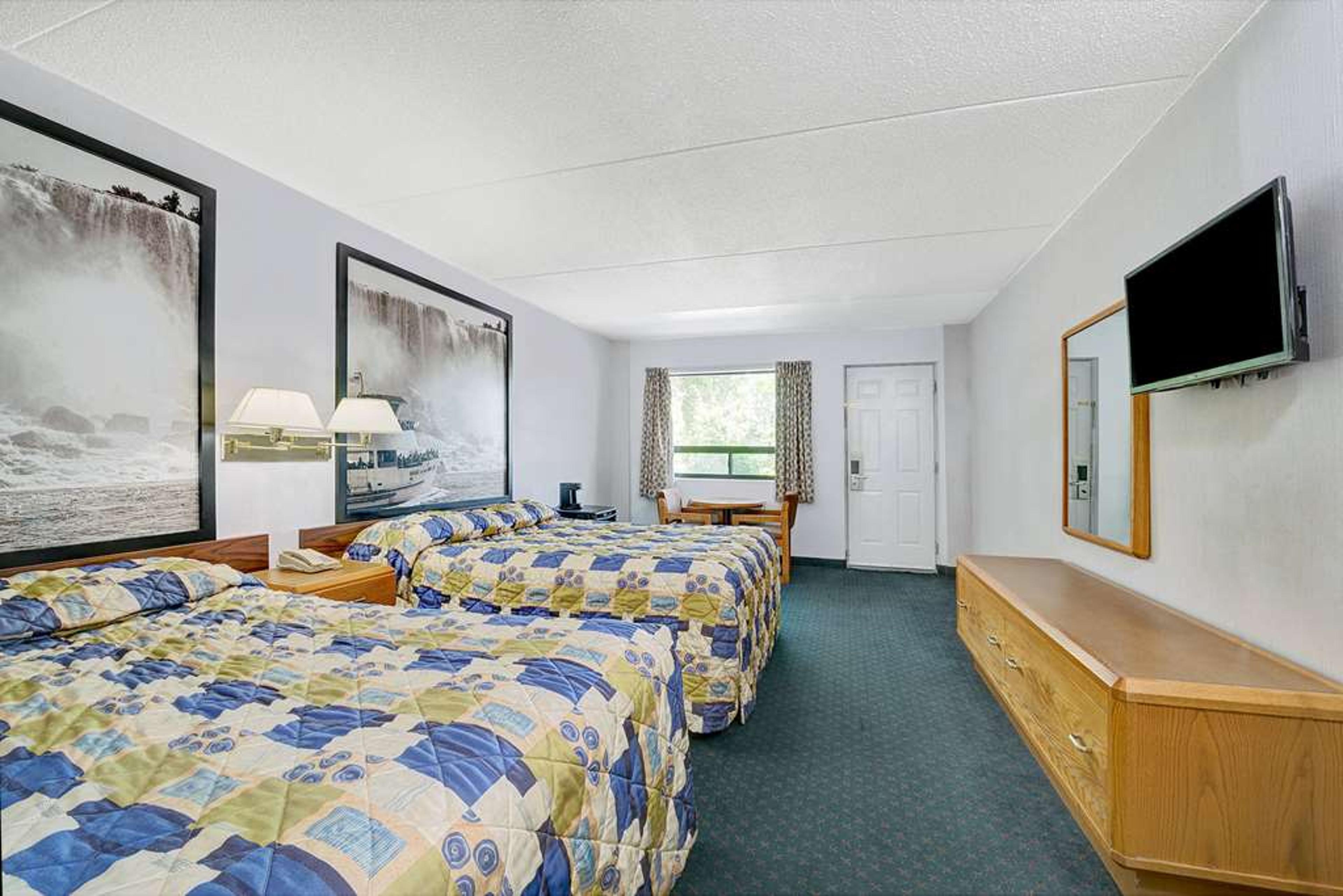SUPER 8 BY WYNDHAM NIAGARA FALLS NO