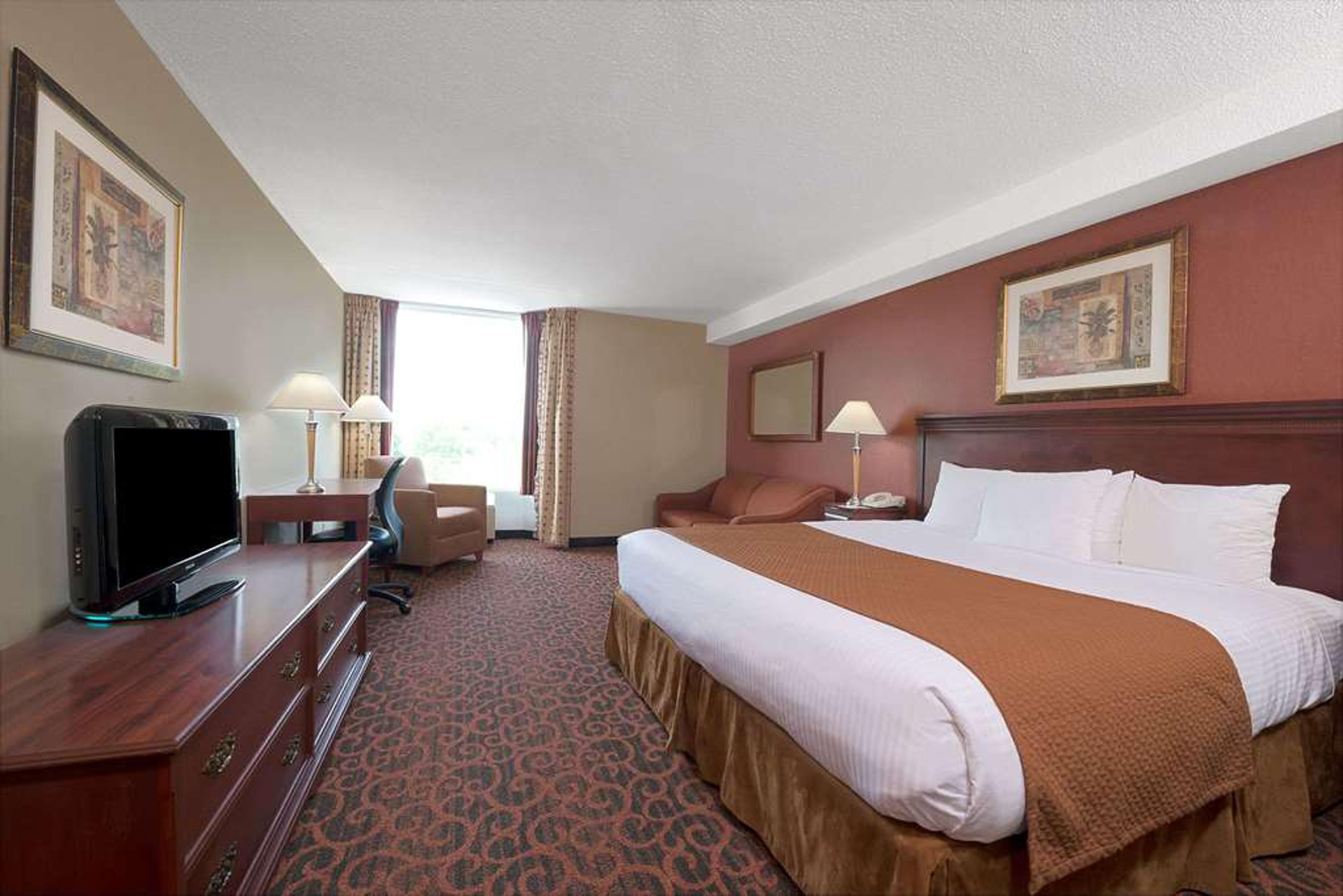 RAMADA NIAGARA FALLS