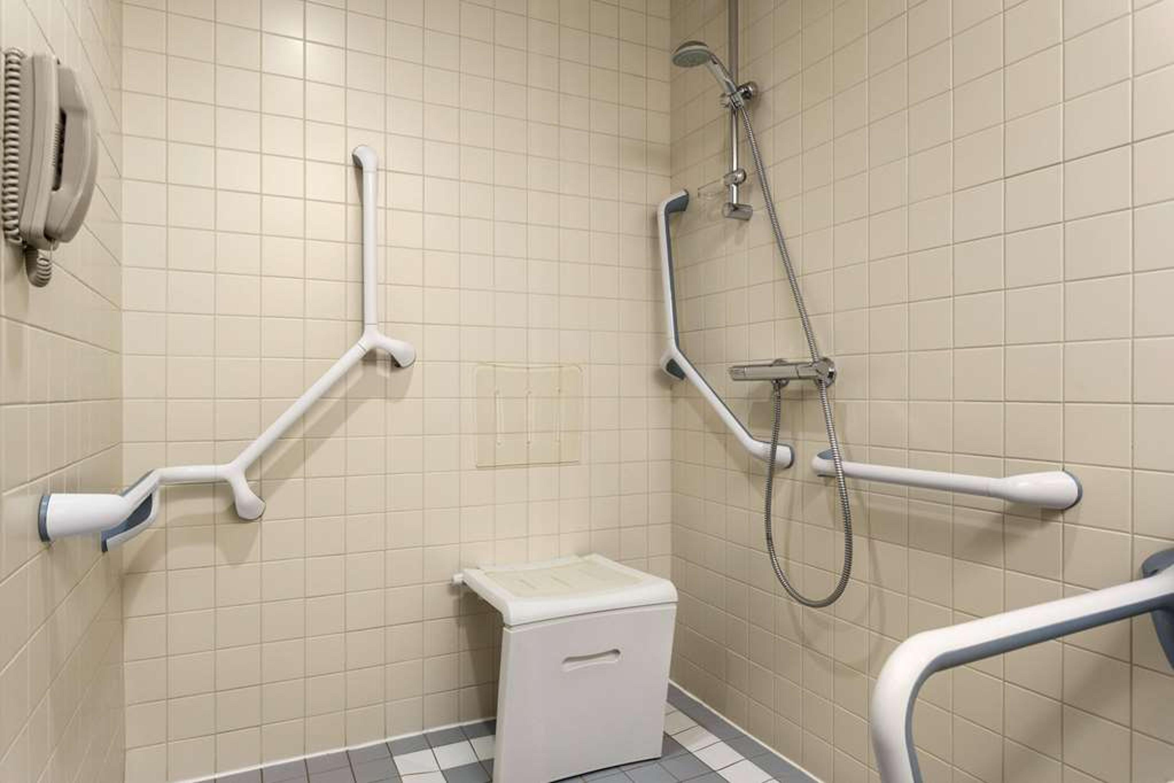 RAMADA PLAZA BY WYNDHAM BUCHAREST C