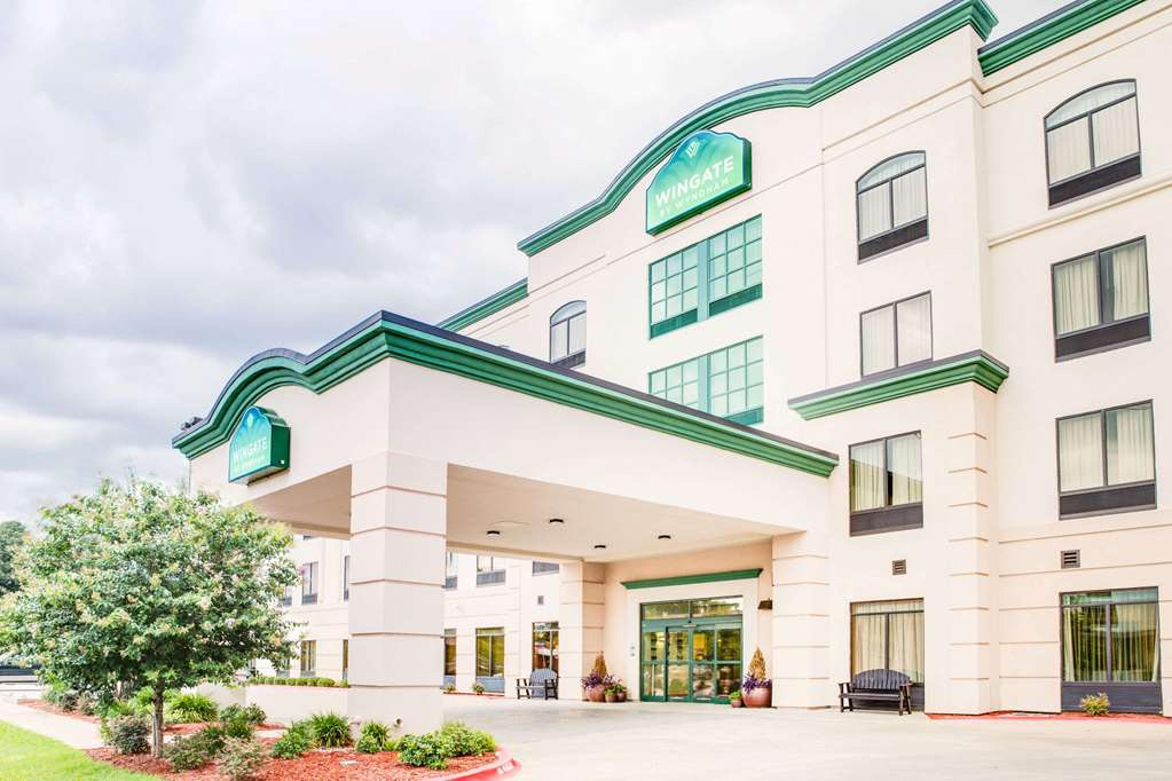WINGATE BY WYNDHAM BOSSIER CIT