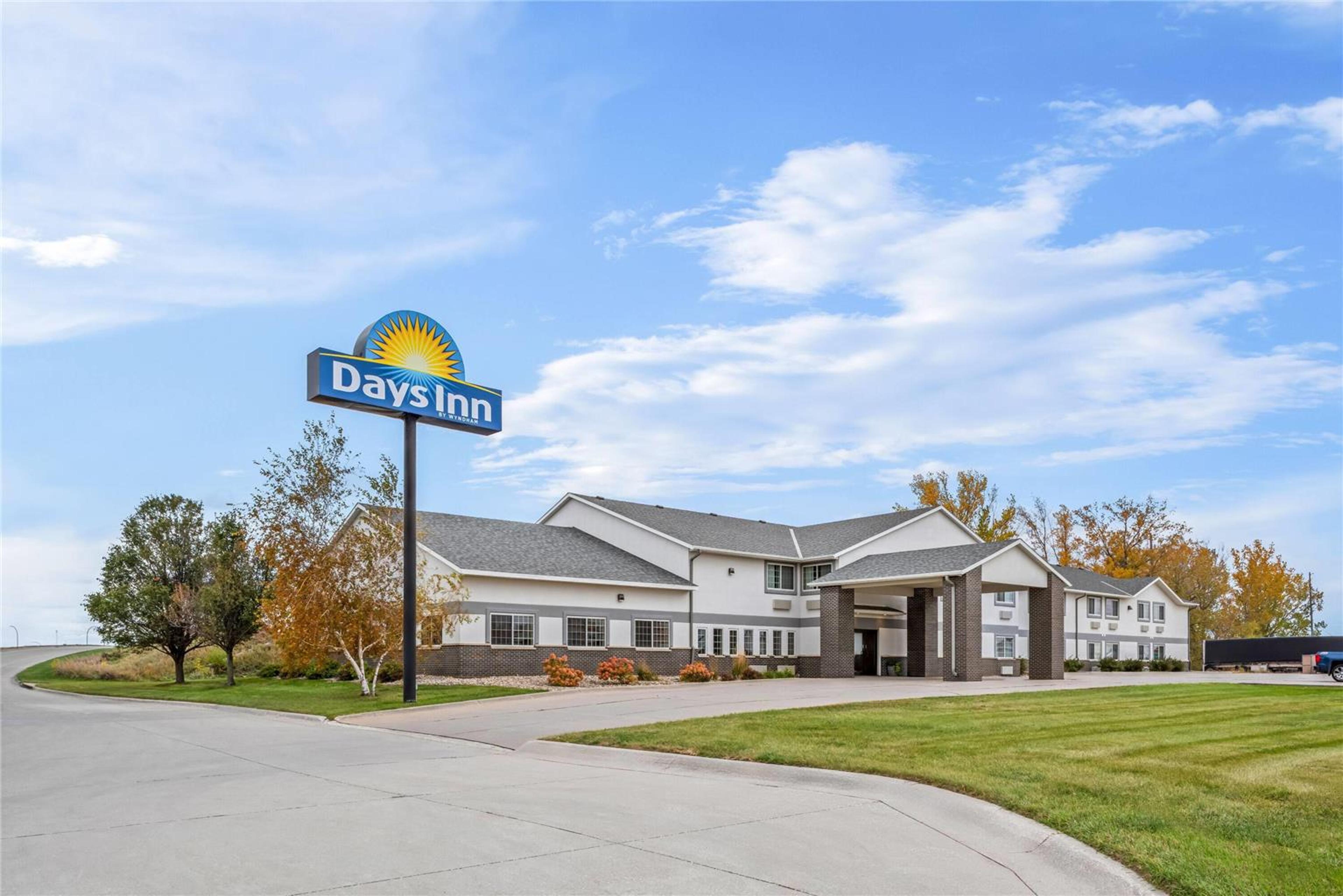 DAYS INN BY WYNDHAM CARROLL