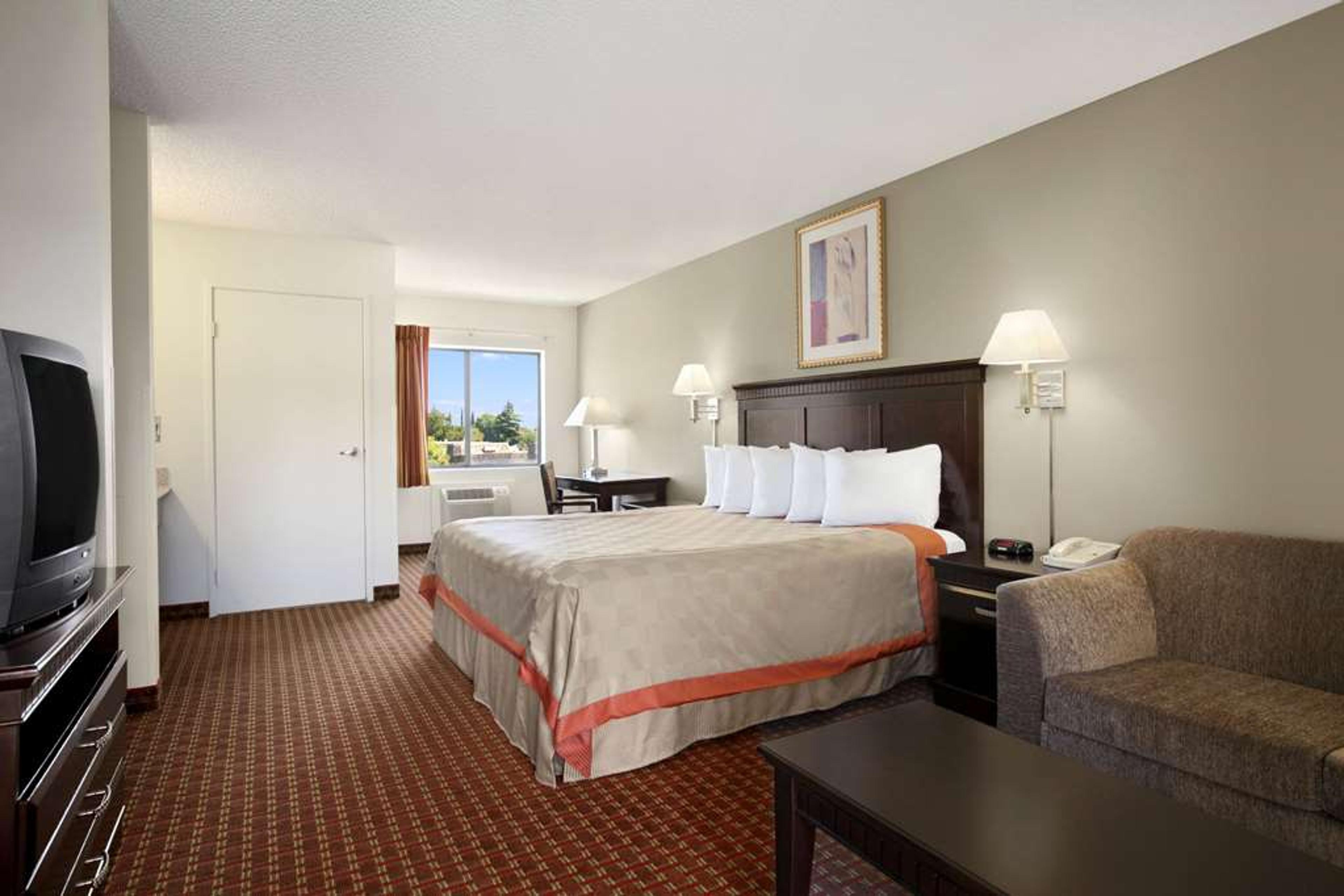 DI SUITES RANCHO CORDOVA