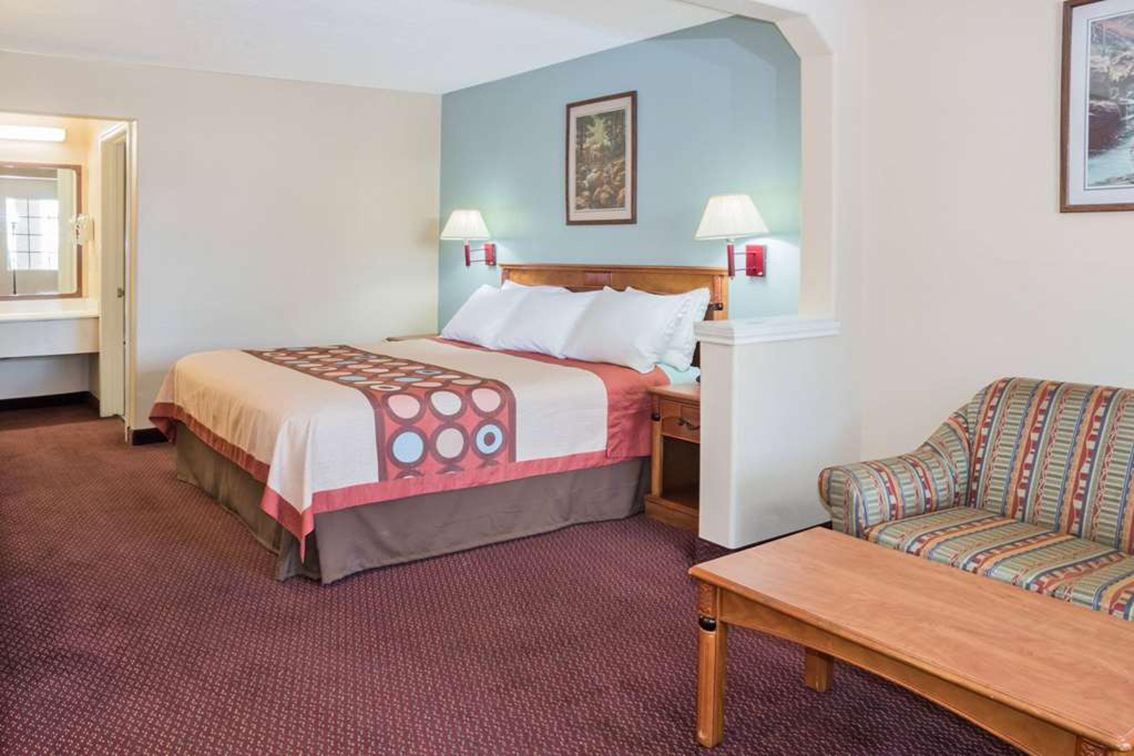 SUPER 8 BY WYNDHAM SEALY