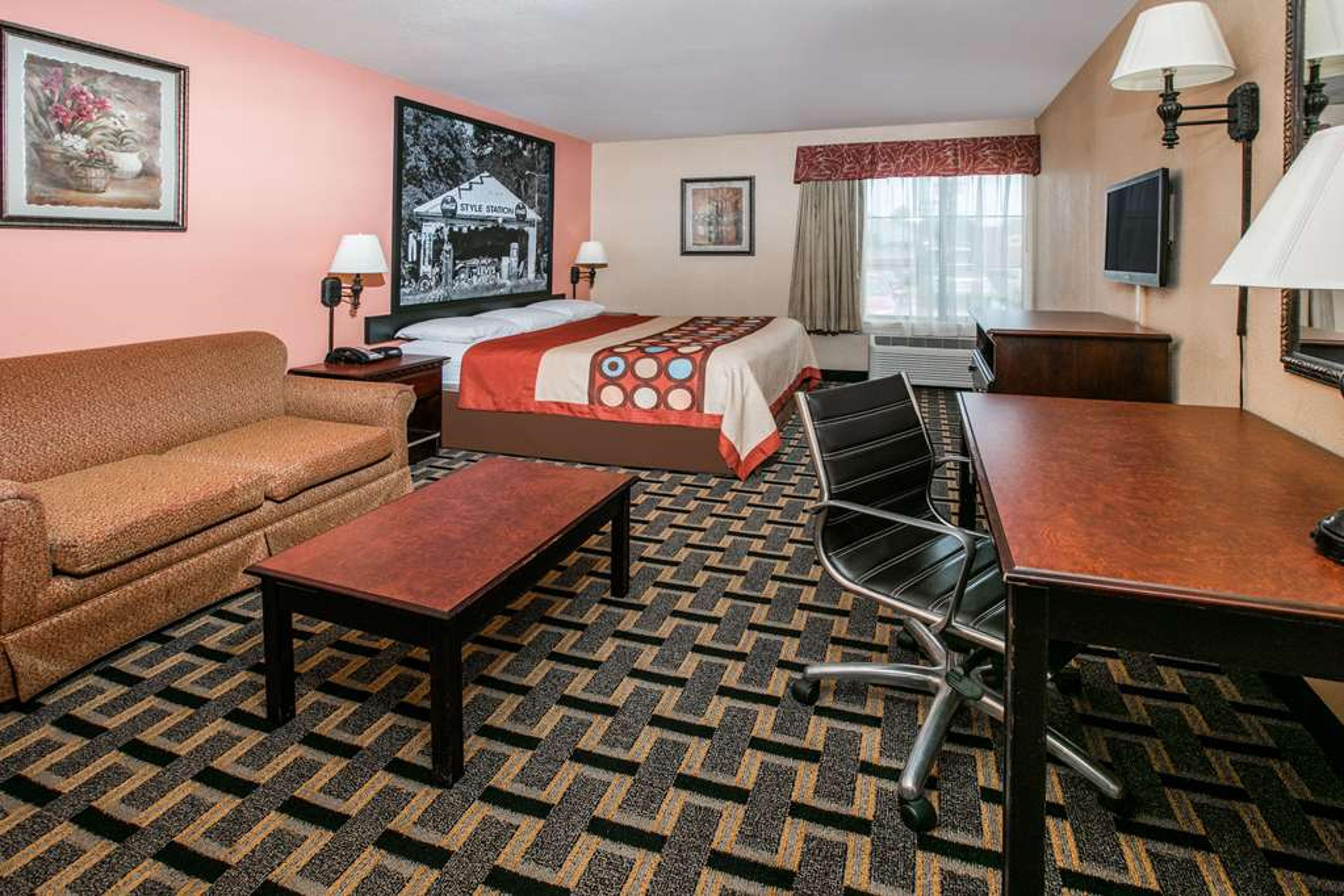 SUPER 8 BY WYNDHAM FARMERS BRANCH/N