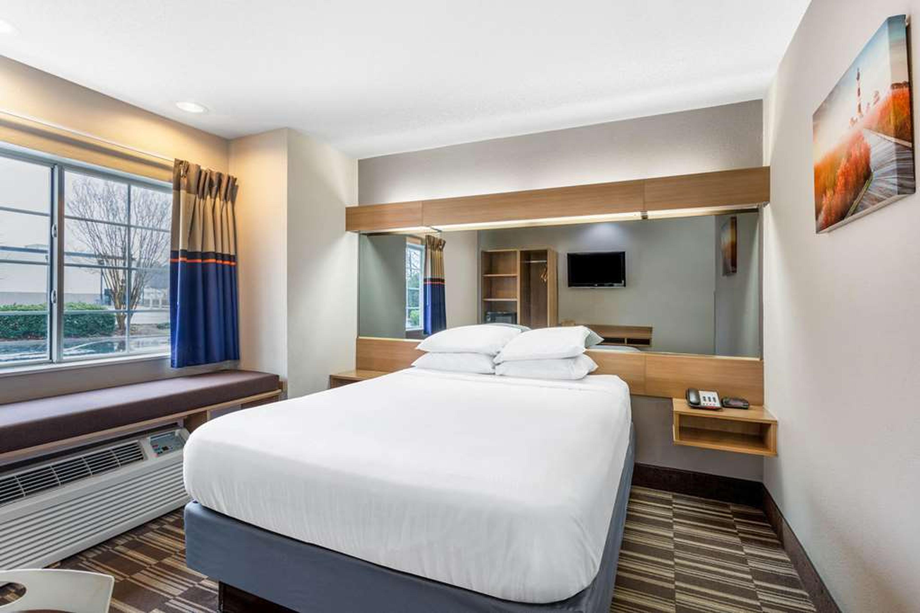 MICROTEL INN & SUITES BY WYNDH