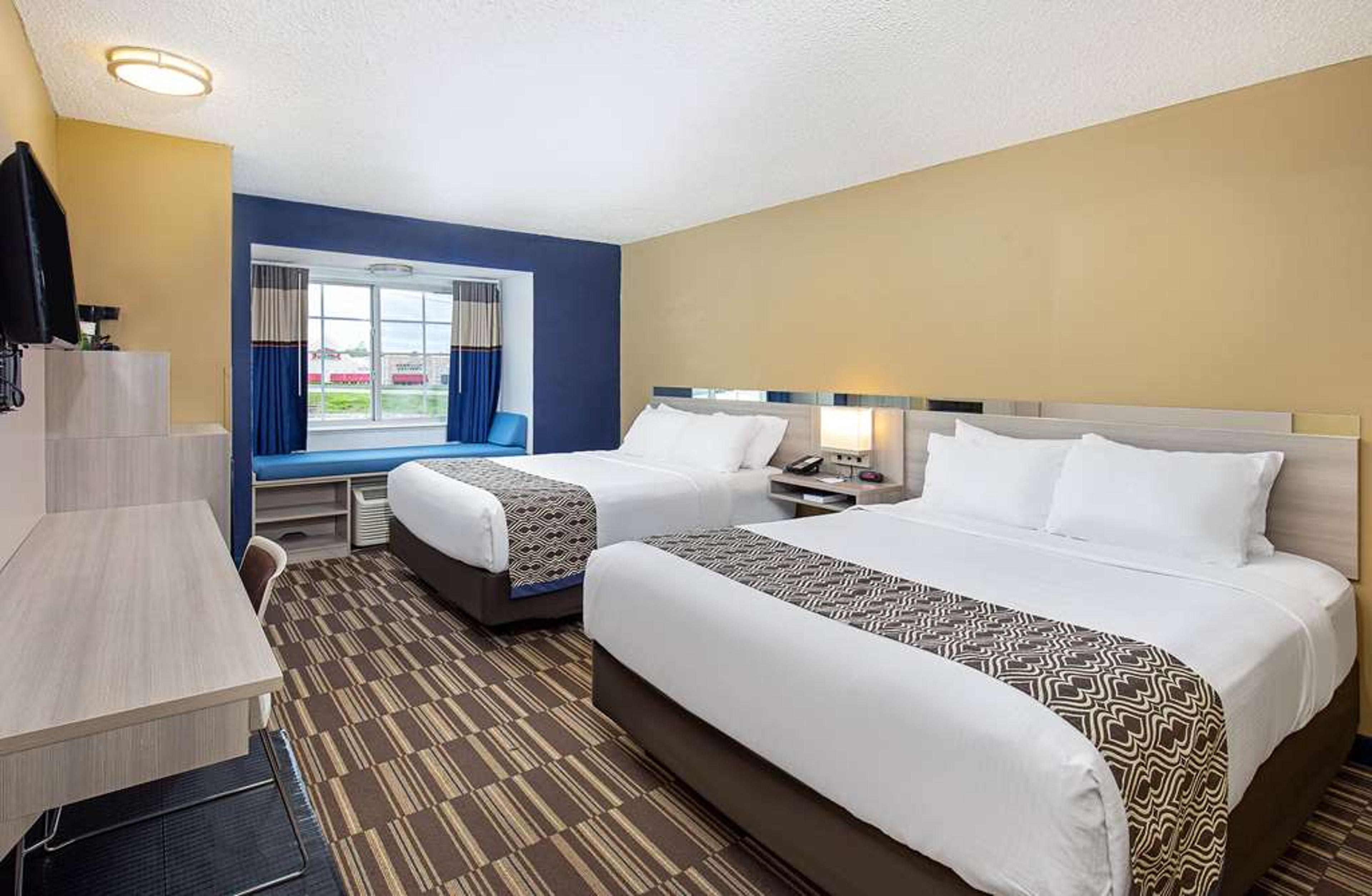 MICROTEL INN & SUITES BY WYNDHAM DR
