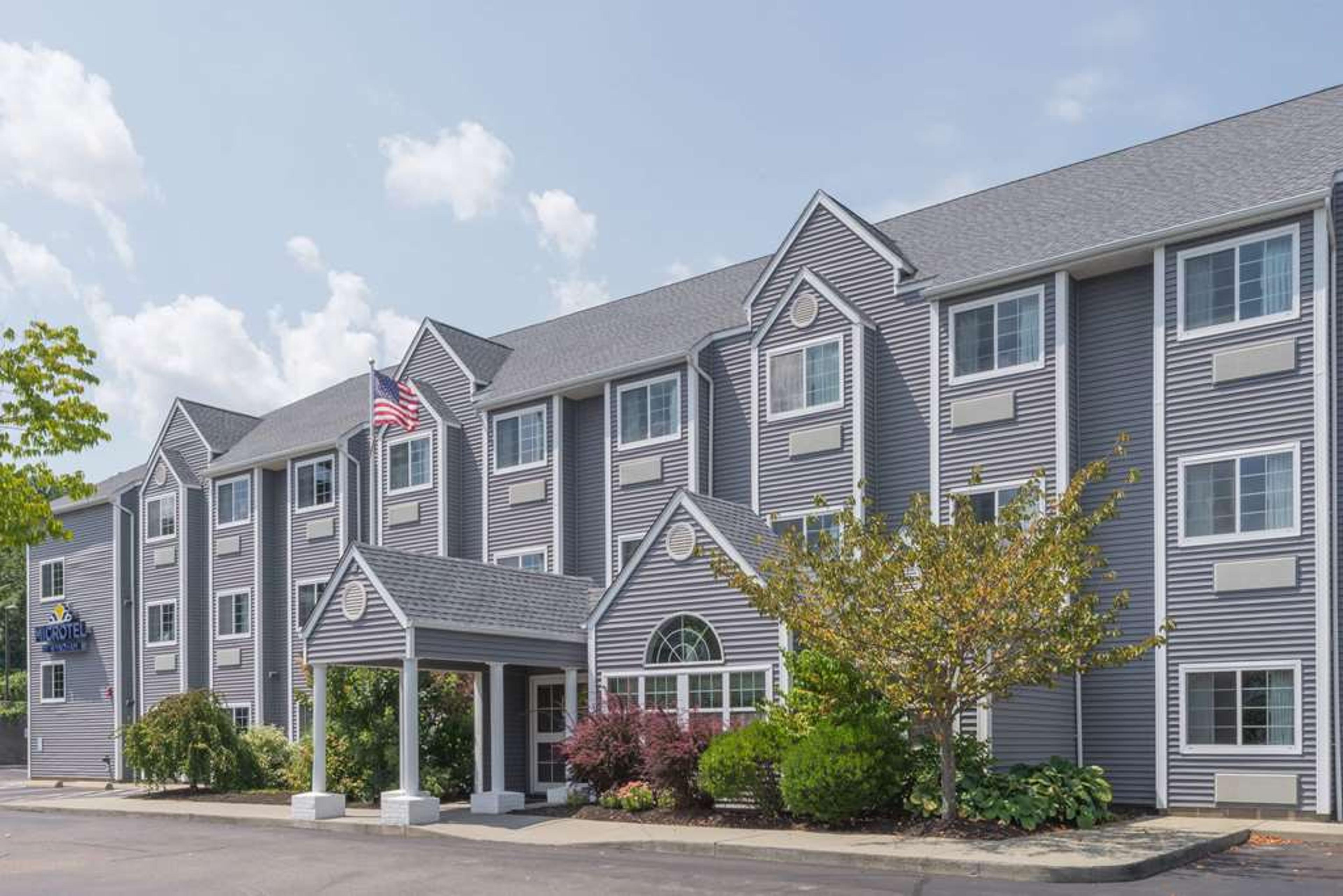 MICROTEL INN & SUITES BY WYNDHAM UN